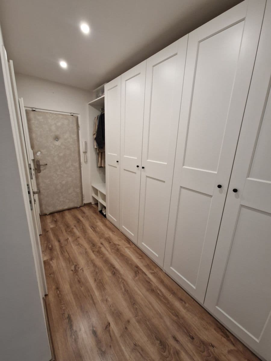 Prenájom bytu 2-izbový 41 m², Na Strži, Praha, Praha Prenájom bytu 2-izbový 41 m², Na Strži, Praha, Praha