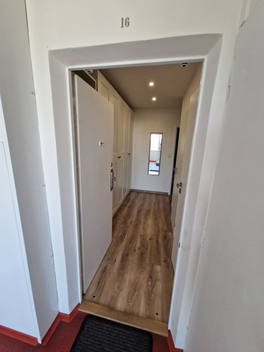 Prenájom bytu 2-izbový 41 m², Na Strži, Praha, Praha Prenájom bytu 2-izbový 41 m², Na Strži, Praha, Praha