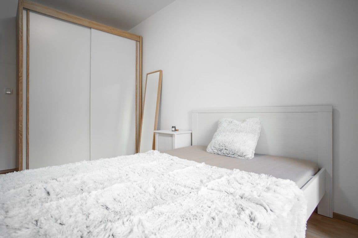 Prenájom bytu 2-izbový 55 m², Špačková, Plzeň, Plzeňský kraj Prenájom bytu 2-izbový 55 m², Špačková, Plzeň, Plzeňský kraj