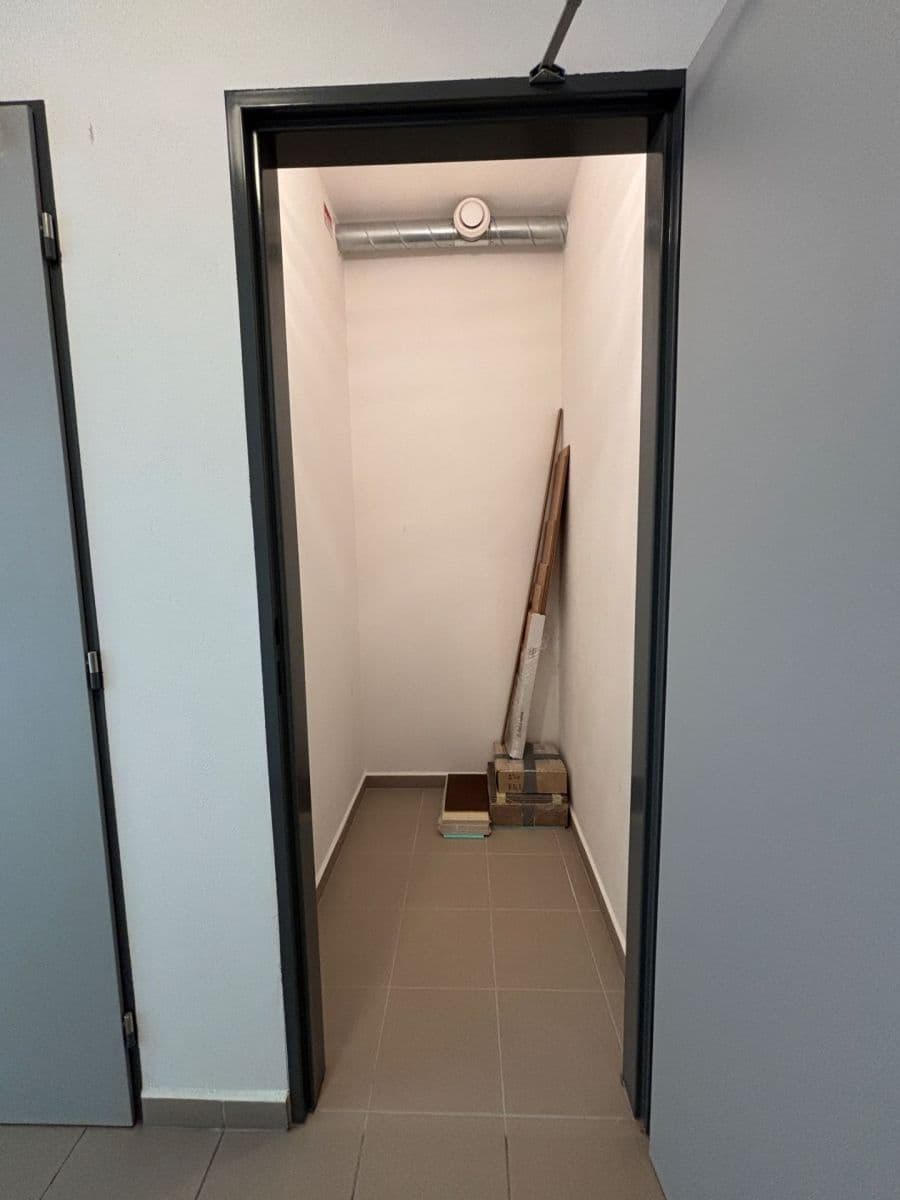 Prenájom bytu 2-izbový 55 m², Špačková, Plzeň, Plzeňský kraj Prenájom bytu 2-izbový 55 m², Špačková, Plzeň, Plzeňský kraj