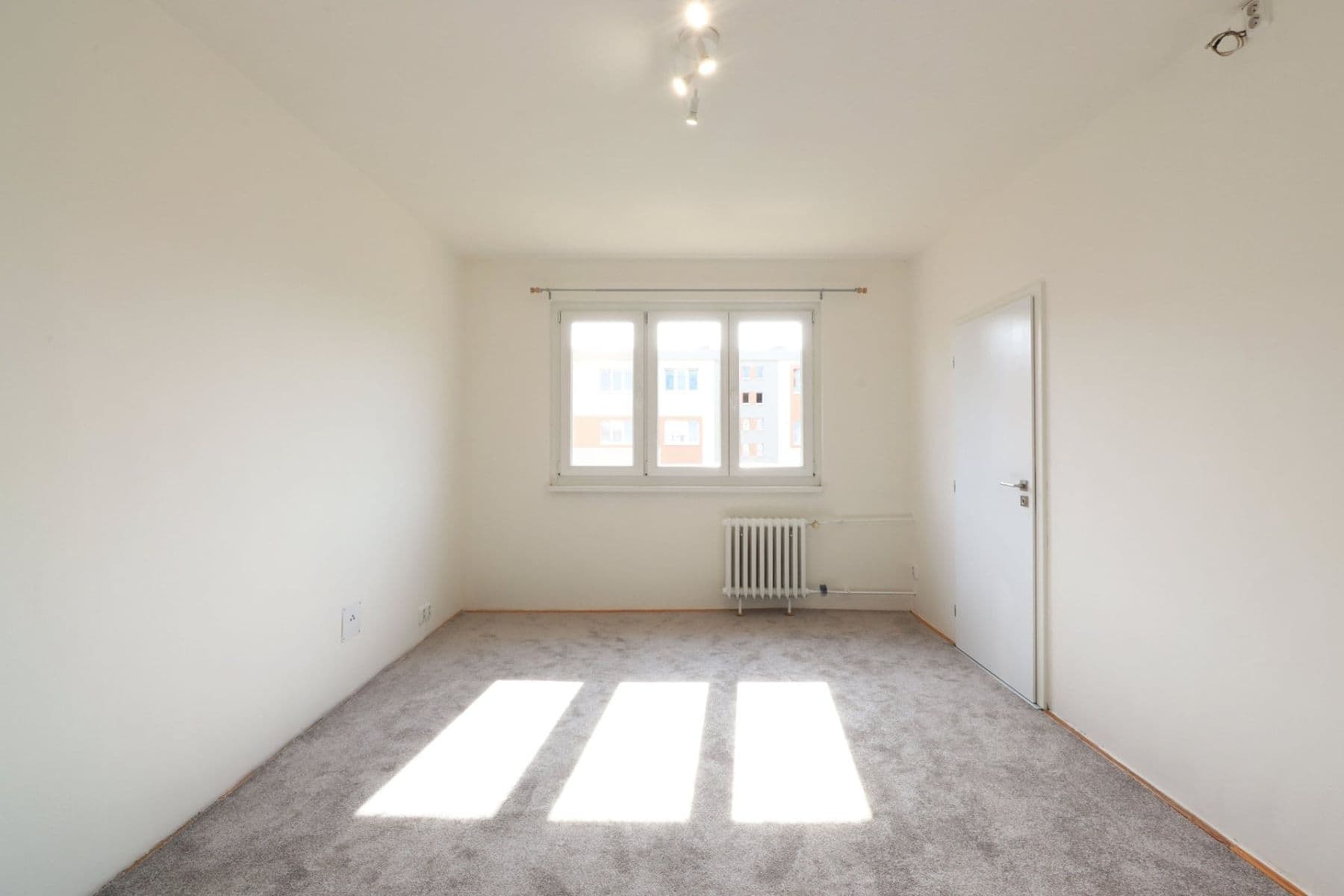 Prenájom bytu 2-izbový 34 m², Švermova, Beroun, Středočeský kraj Prenájom bytu 2-izbový 34 m², Švermova, Beroun, Středočeský kraj