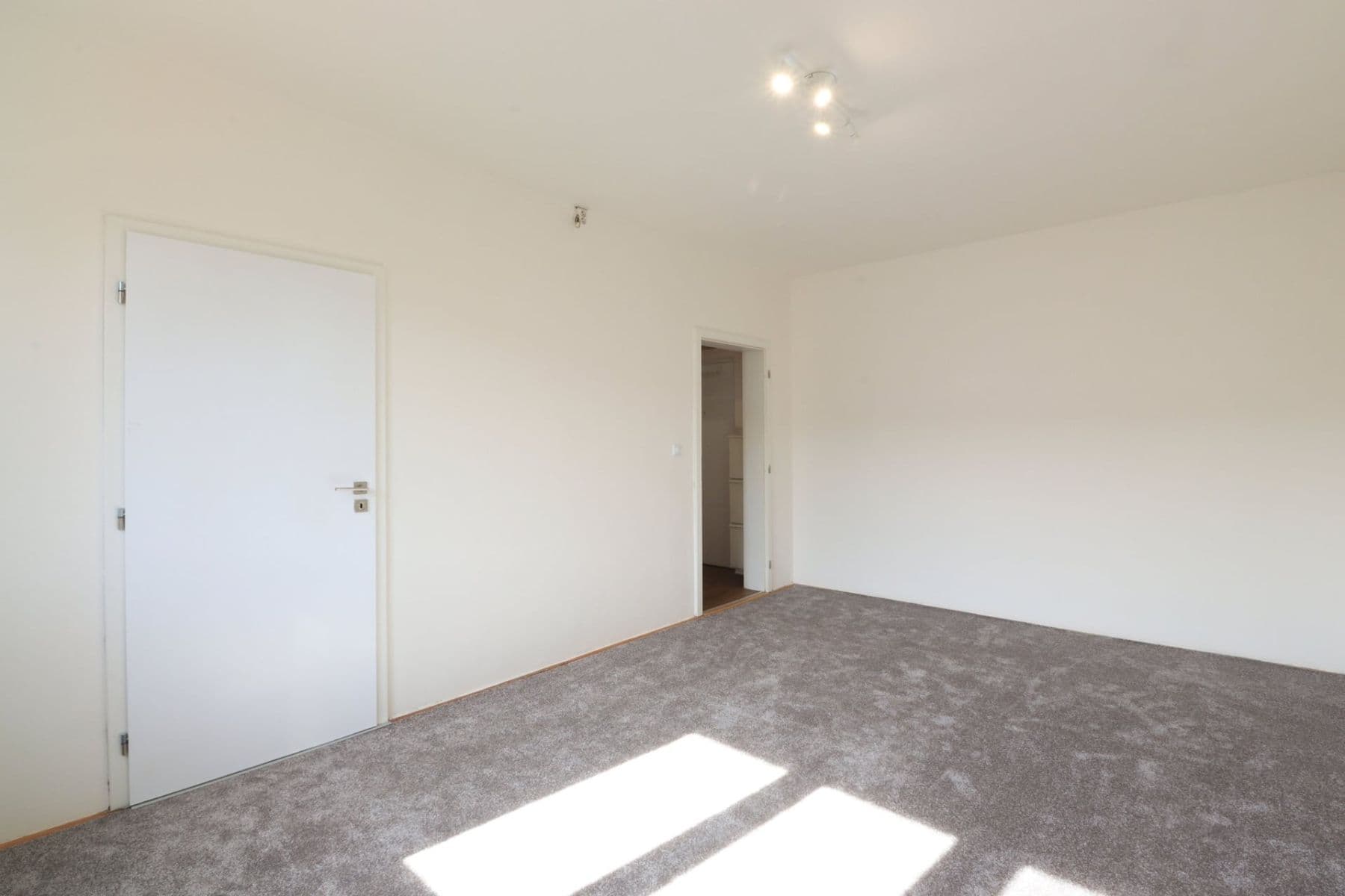Prenájom bytu 2-izbový 34 m², Švermova, Beroun, Středočeský kraj Prenájom bytu 2-izbový 34 m², Švermova, Beroun, Středočeský kraj