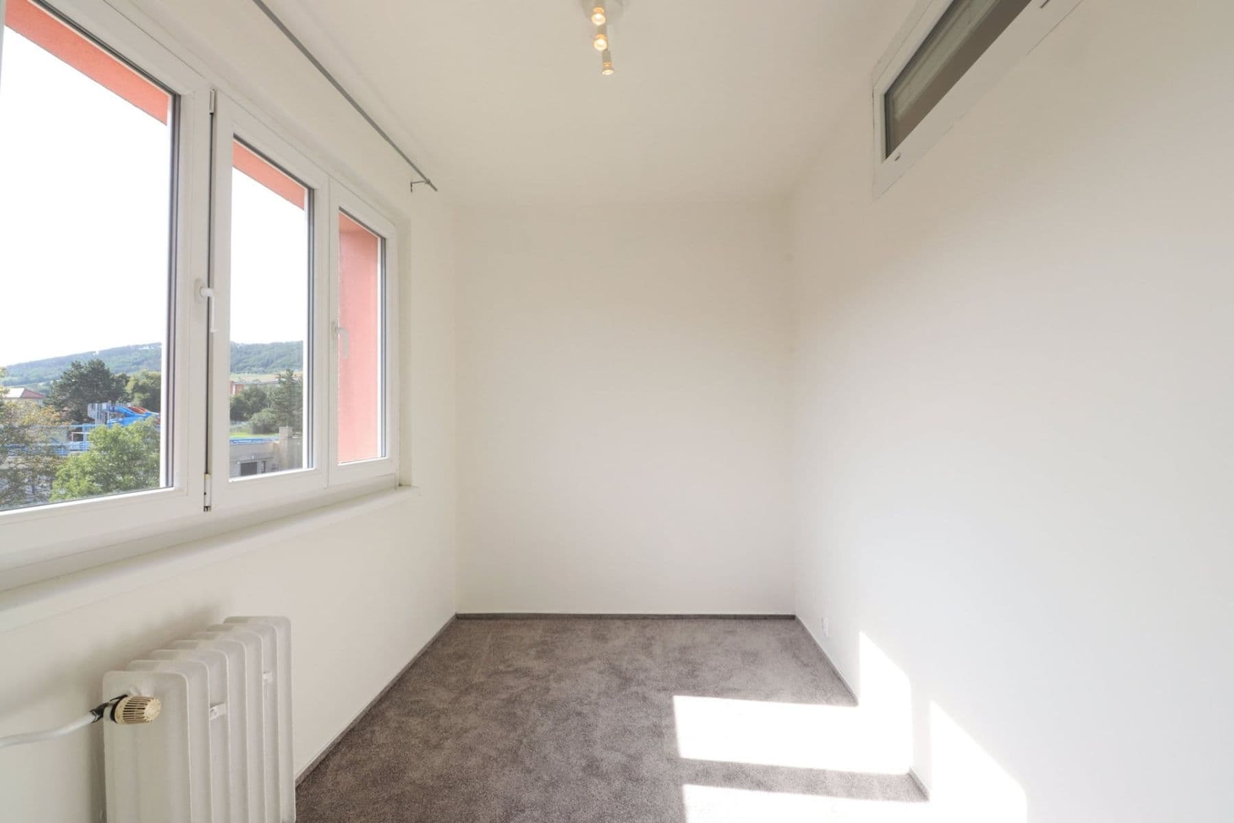 Prenájom bytu 2-izbový 34 m², Švermova, Beroun, Středočeský kraj Prenájom bytu 2-izbový 34 m², Švermova, Beroun, Středočeský kraj