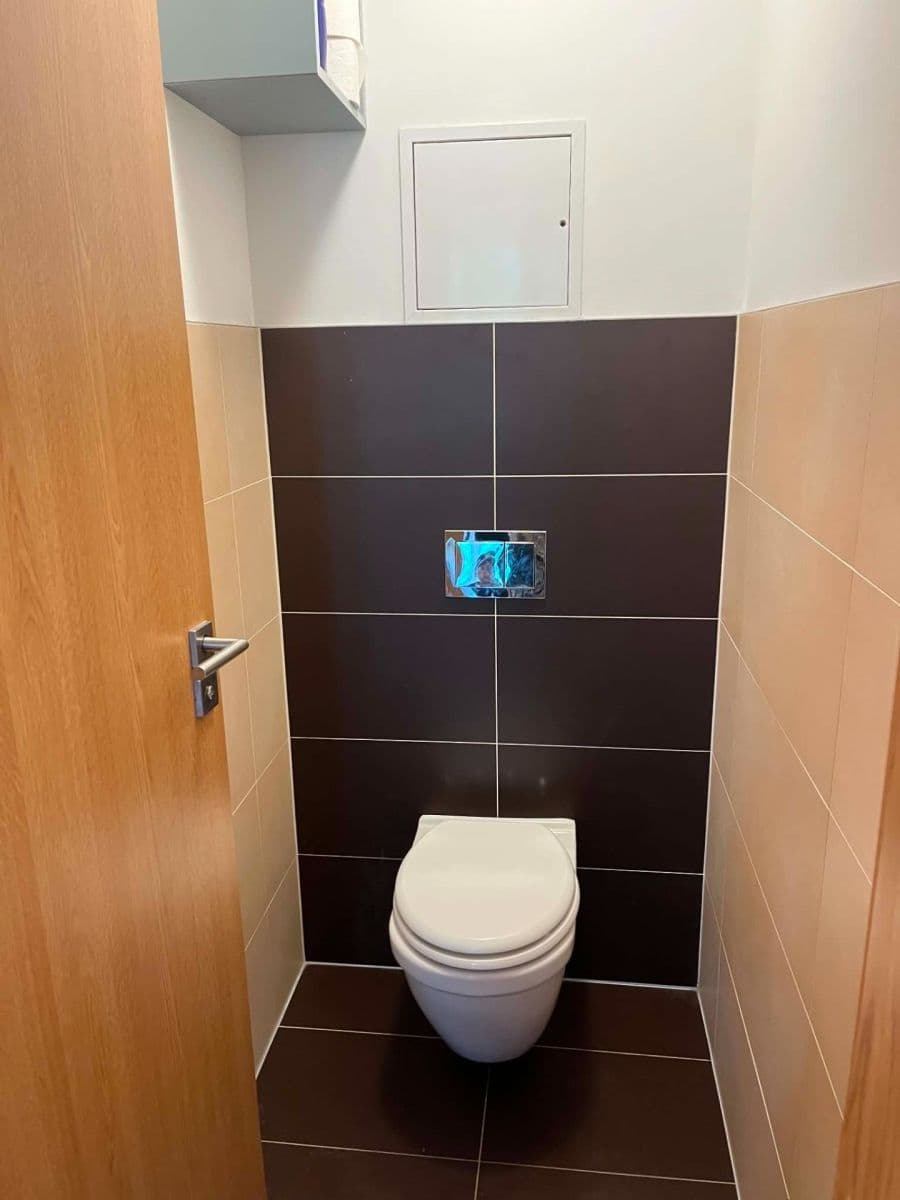 Prenájom bytu 3-izbový 68 m², Nepomuckých, Praha, Praha Prenájom bytu 3-izbový 68 m², Nepomuckých, Praha, Praha