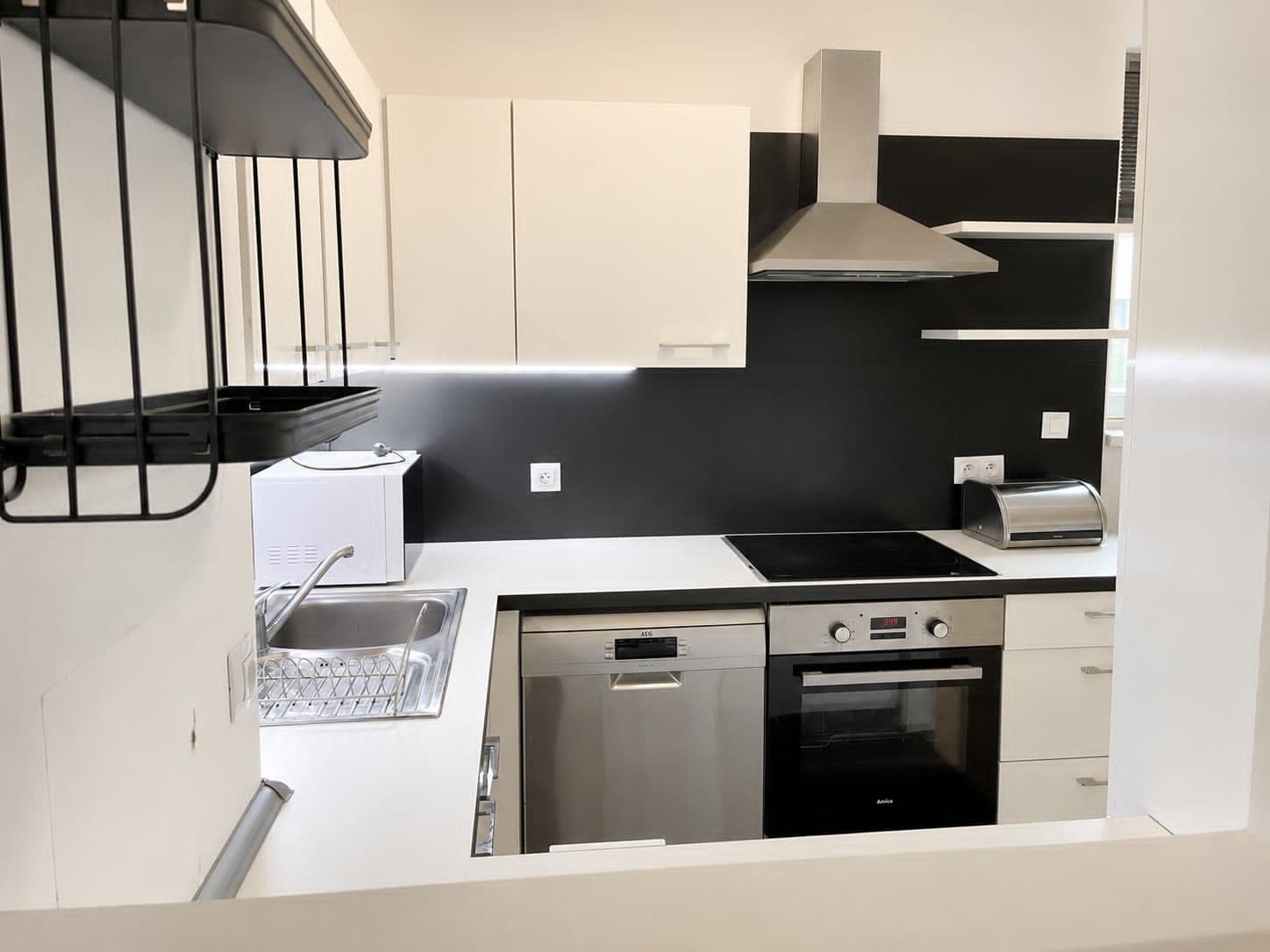 Prenájom bytu 3-izbový 68 m², Nepomuckých, Praha, Praha Prenájom bytu 3-izbový 68 m², Nepomuckých, Praha, Praha