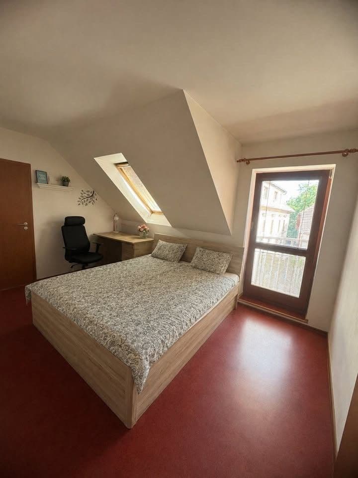 Prenájom bytu 4-izbový 74 m², Politických vězňů, Horoměřice, Středočeský kraj Prenájom bytu 4-izbový 74 m², Politických vězňů, Horoměřice, Středočeský kraj