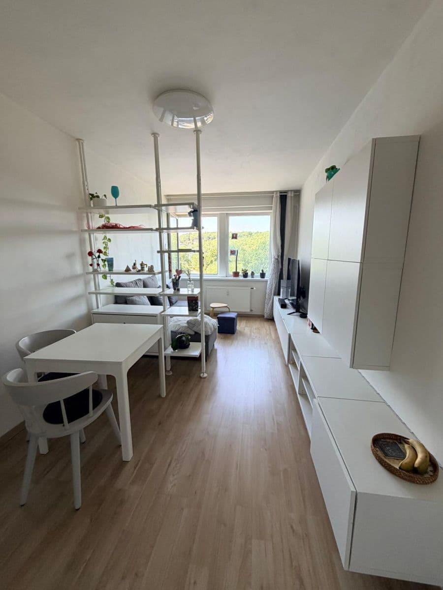 Prenájom bytu 2-izbový 55 m², Peroutkova, Praha, Praha Prenájom bytu 2-izbový 55 m², Peroutkova, Praha, Praha