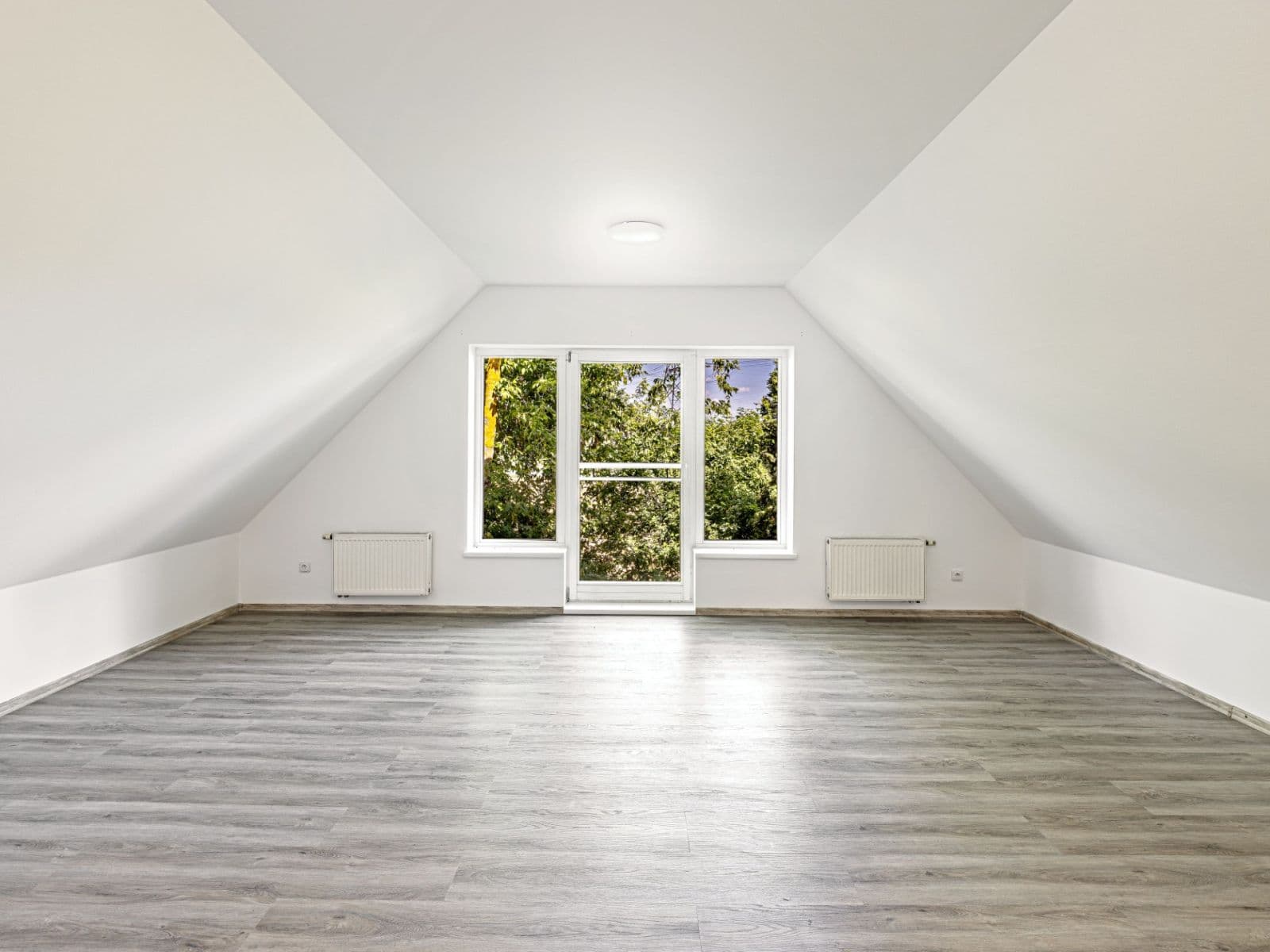 Predaj domu 230 m², pozemok 492 m², Přední, Zvole, Středočeský kraj Predaj domu 230 m², pozemok 492 m², Přední, Zvole, Středočeský kraj