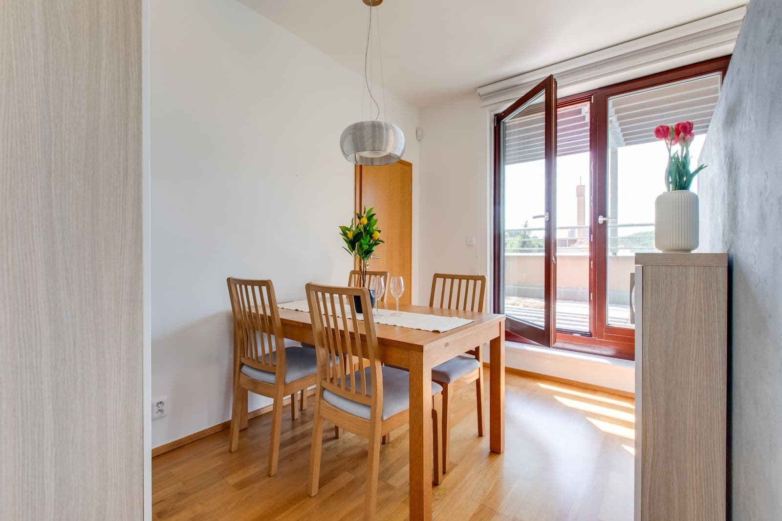 Prenájom bytu 3-izbový 81 m², Musílkova, Praha, Praha Prenájom bytu 3-izbový 81 m², Musílkova, Praha, Praha