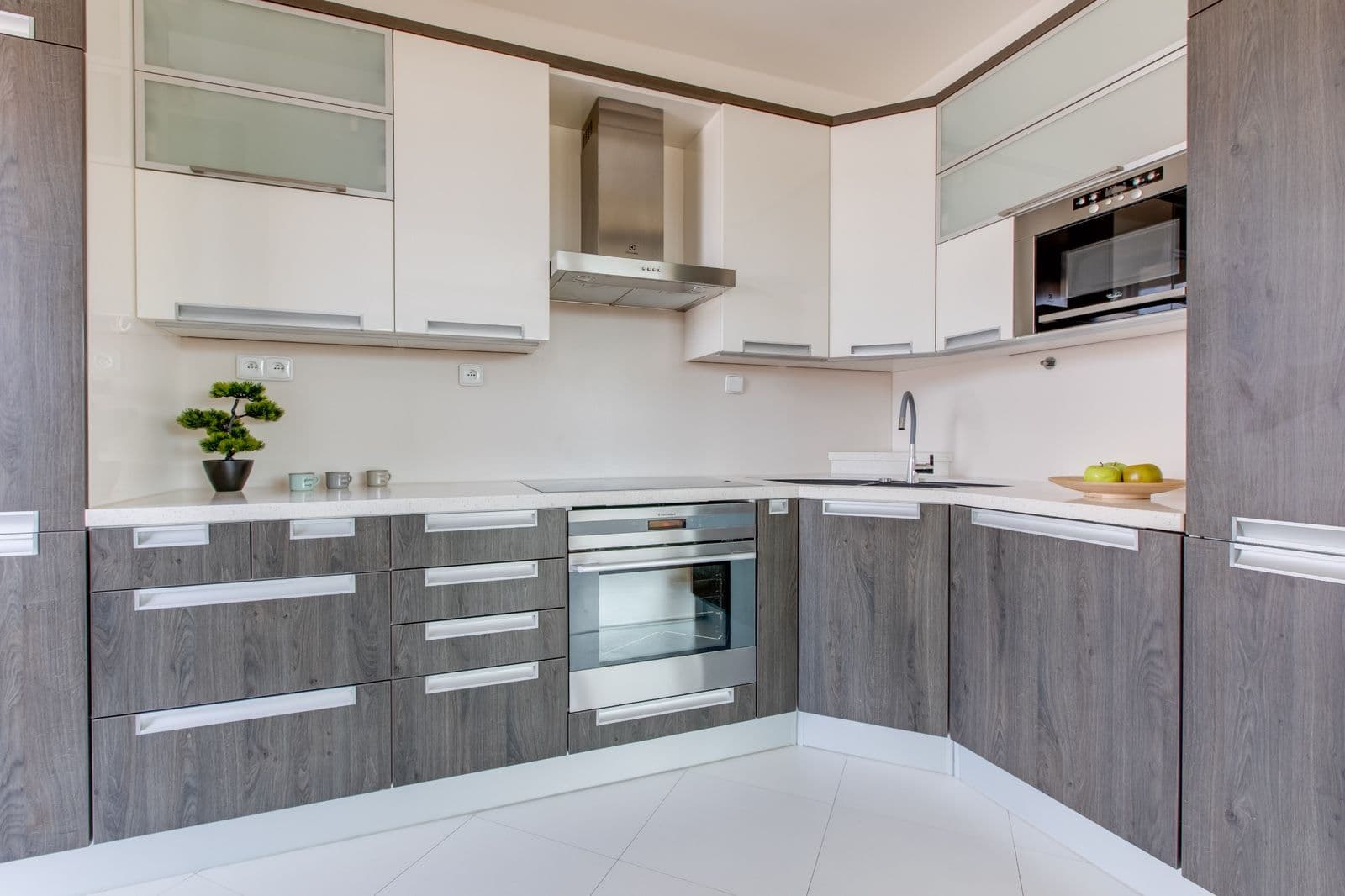 Prenájom bytu 3-izbový 81 m², Musílkova, Praha, Praha Prenájom bytu 3-izbový 81 m², Musílkova, Praha, Praha