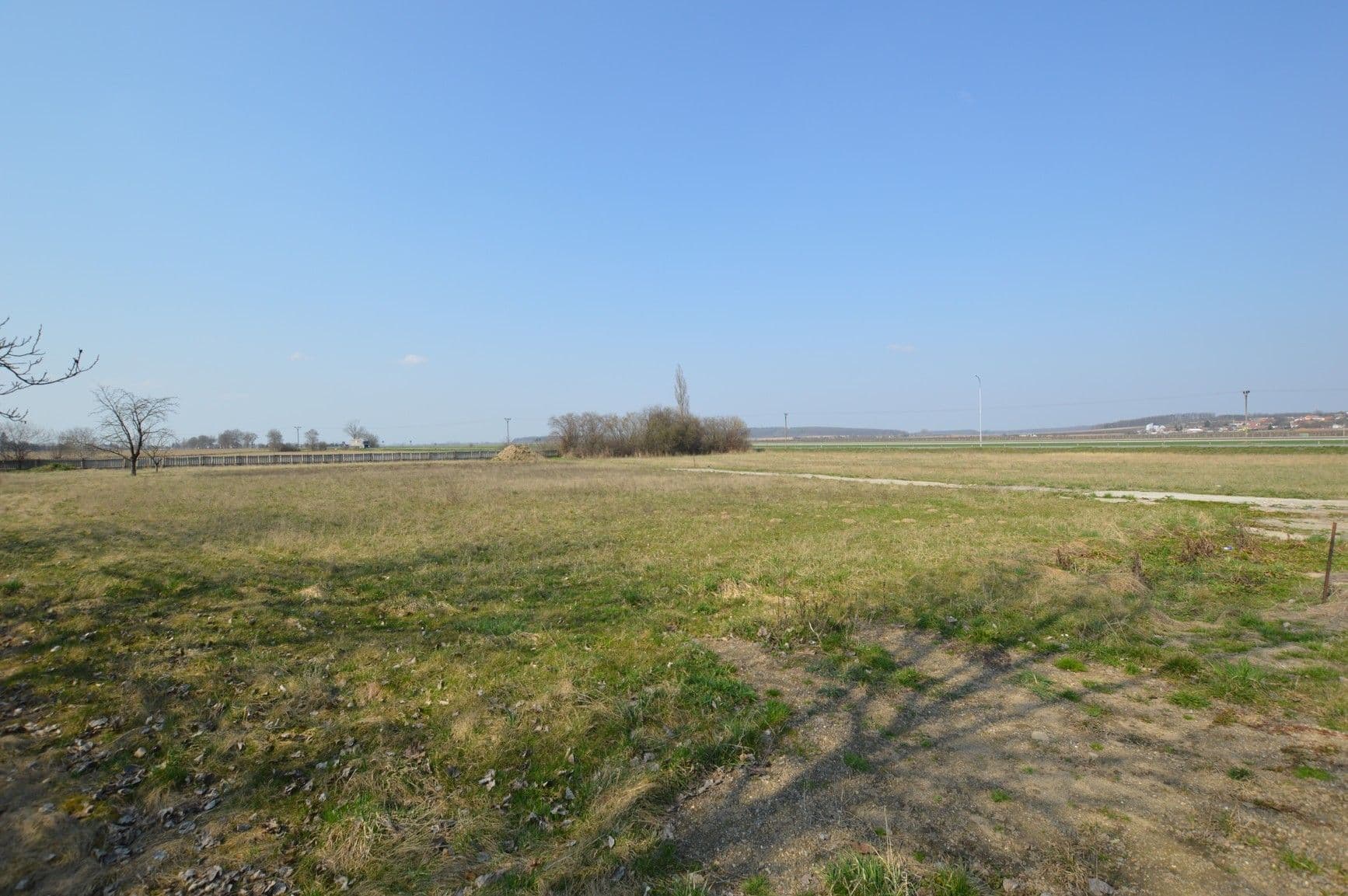 Predaj pozemku 1.331 m², Lhota pod Libčany, Královéhradecký kraj Predaj pozemku 1.331 m², Lhota pod Libčany, Královéhradecký kraj