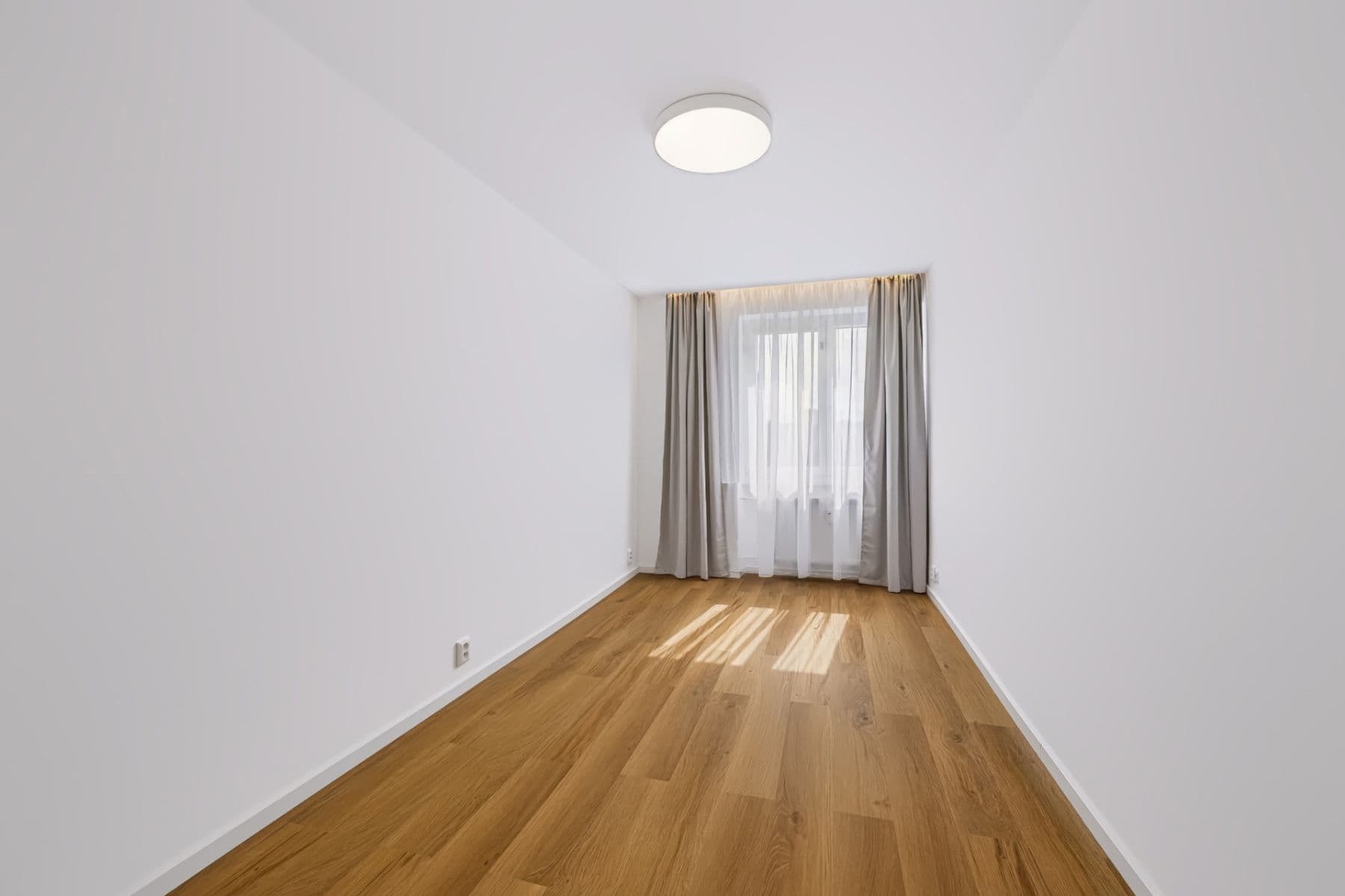 Predaj bytu 4-izbový 78 m², Hlavní, Praha, Praha Predaj bytu 4-izbový 78 m², Hlavní, Praha, Praha