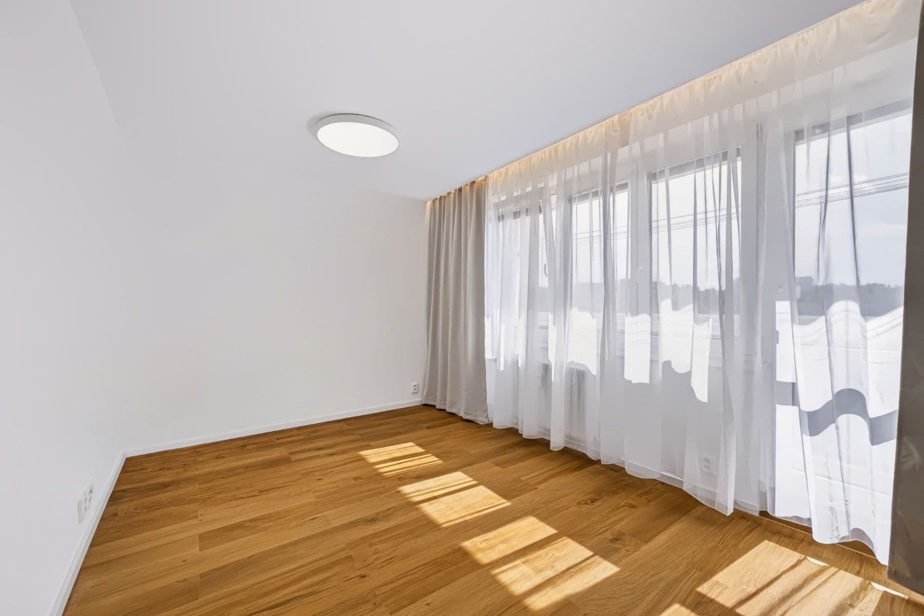 Predaj bytu 4-izbový 78 m², Hlavní, Praha, Praha Predaj bytu 4-izbový 78 m², Hlavní, Praha, Praha