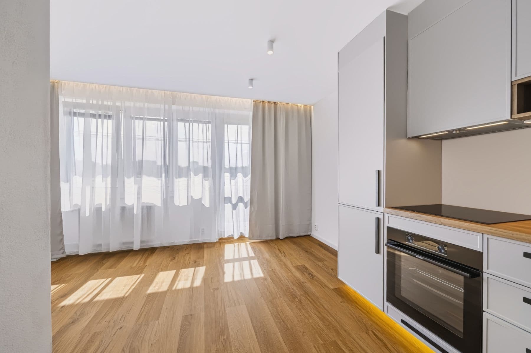 Predaj bytu 4-izbový 78 m², Hlavní, Praha, Praha Predaj bytu 4-izbový 78 m², Hlavní, Praha, Praha