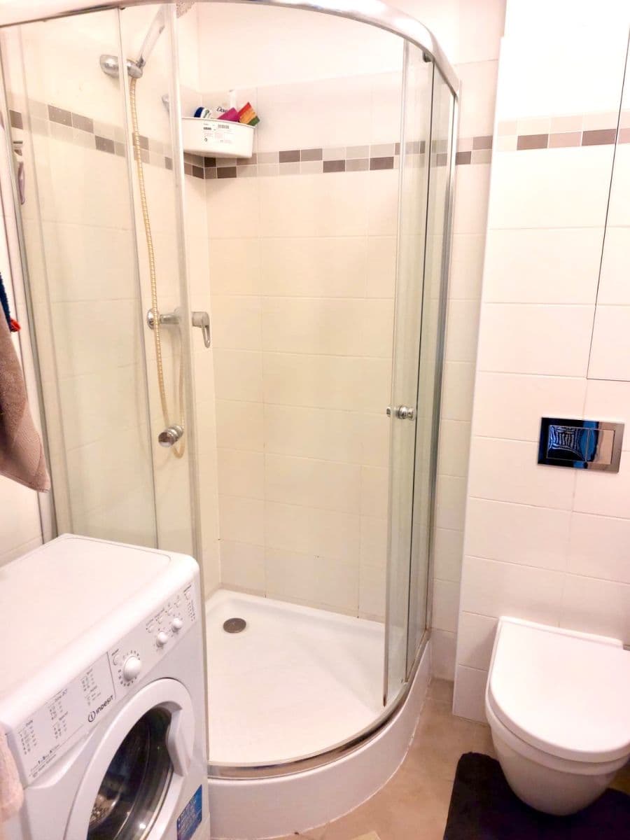 Prenájom bytu 2-izbový 44 m², Freyova, Praha, Praha Prenájom bytu 2-izbový 44 m², Freyova, Praha, Praha