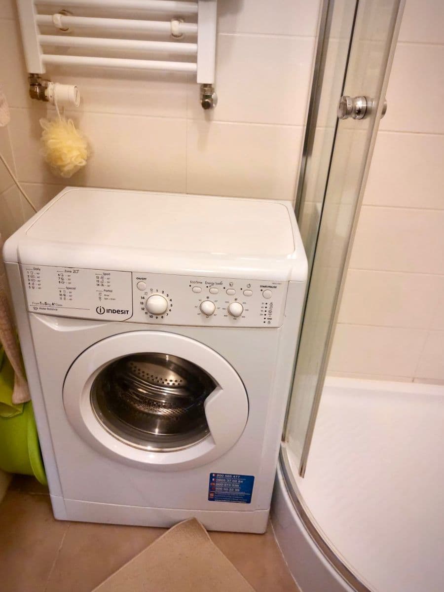 Prenájom bytu 2-izbový 44 m², Freyova, Praha, Praha Prenájom bytu 2-izbový 44 m², Freyova, Praha, Praha