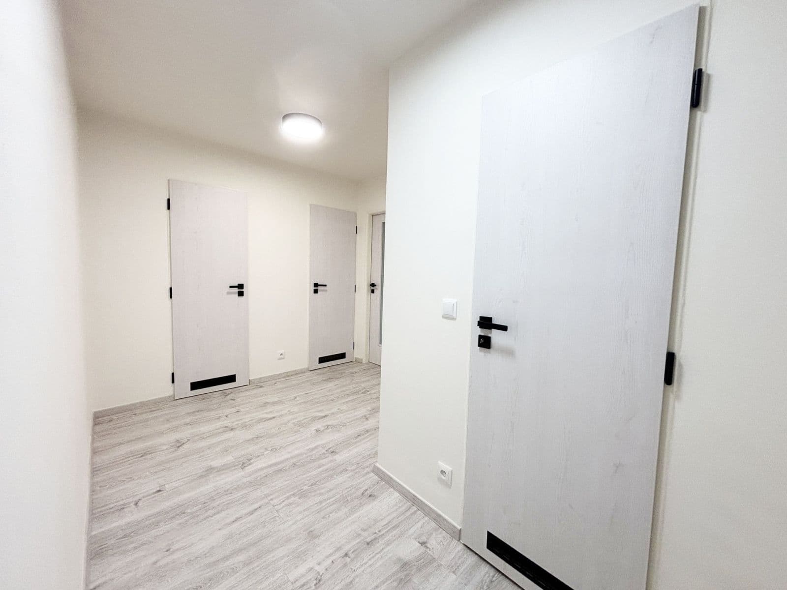 Prenájom bytu 1-izbový 43 m², U plynárny, Praha, Praha Prenájom bytu 1-izbový 43 m², U plynárny, Praha, Praha