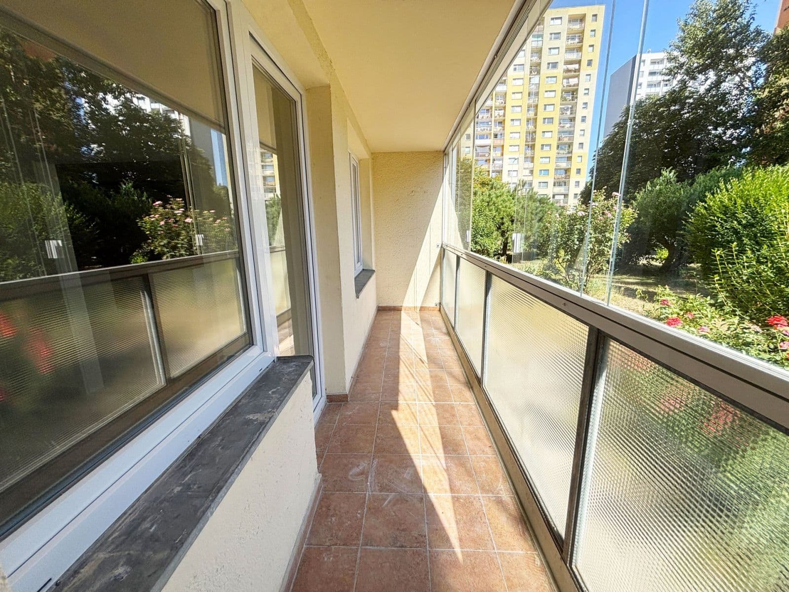 Prenájom bytu 1-izbový 43 m², U plynárny, Praha, Praha Prenájom bytu 1-izbový 43 m², U plynárny, Praha, Praha