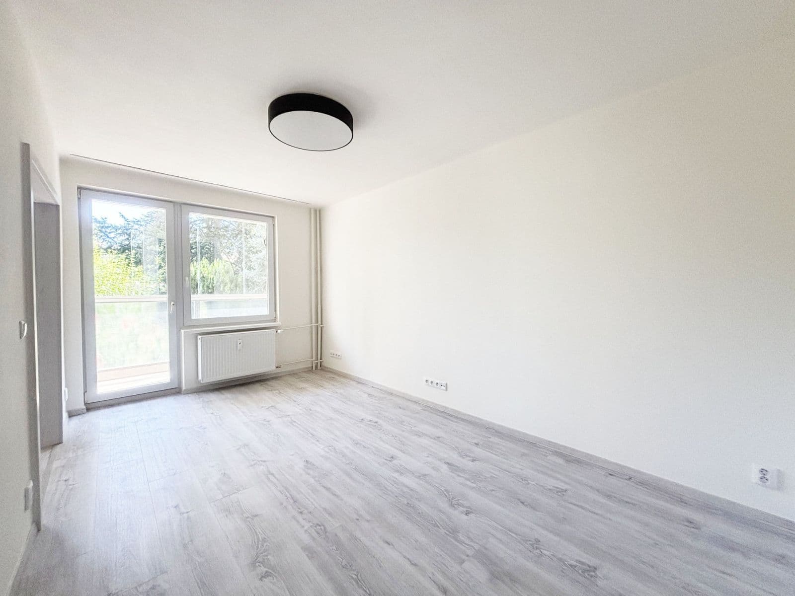 Prenájom bytu 1-izbový 43 m², U plynárny, Praha, Praha Prenájom bytu 1-izbový 43 m², U plynárny, Praha, Praha