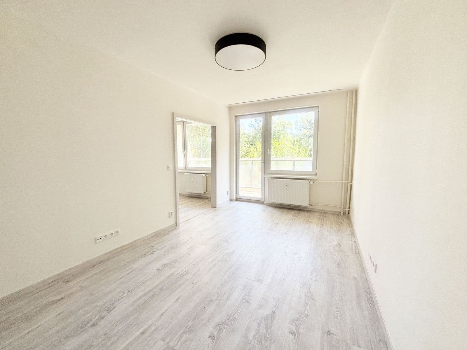 Prenájom bytu 1-izbový 43 m², U plynárny, Praha, Praha Prenájom bytu 1-izbový 43 m², U plynárny, Praha, Praha