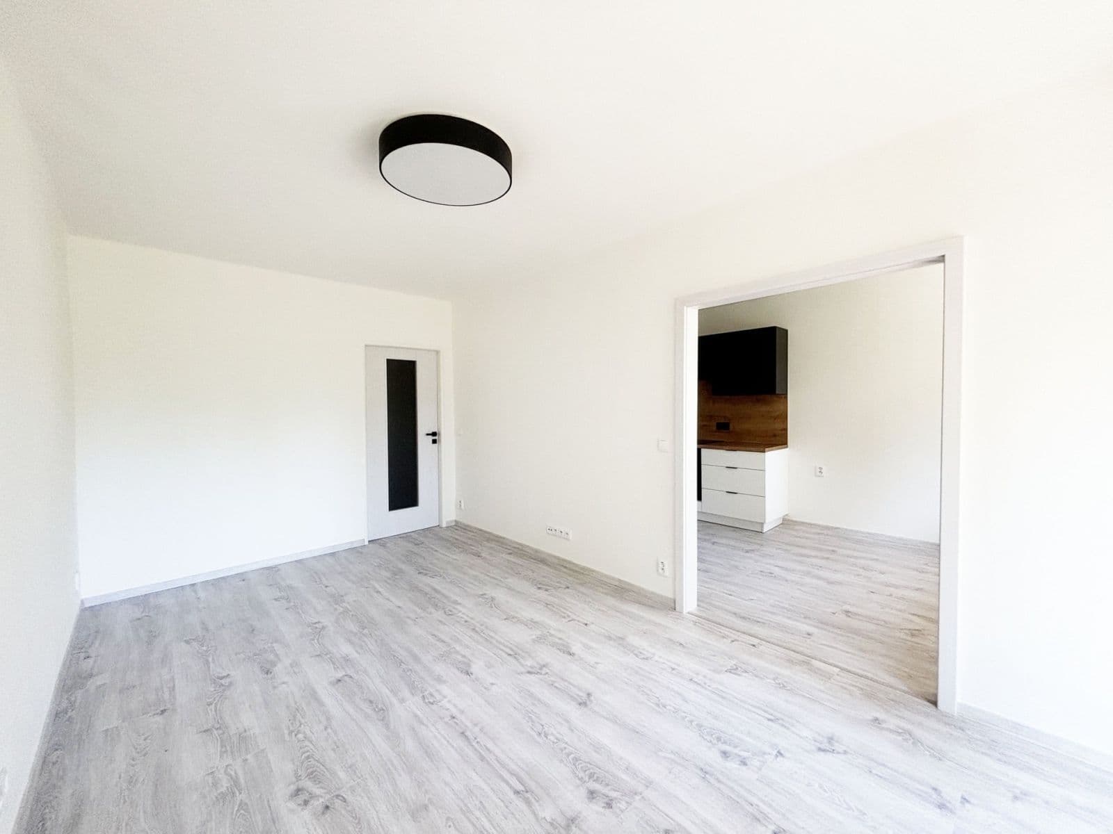 Prenájom bytu 1-izbový 43 m², U plynárny, Praha, Praha Prenájom bytu 1-izbový 43 m², U plynárny, Praha, Praha