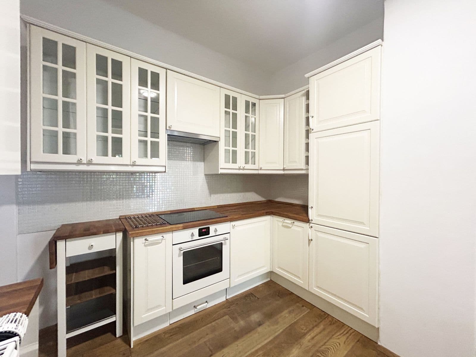 Prenájom bytu 2-izbový 59 m², Plzeňská, Praha, Praha Prenájom bytu 2-izbový 59 m², Plzeňská, Praha, Praha
