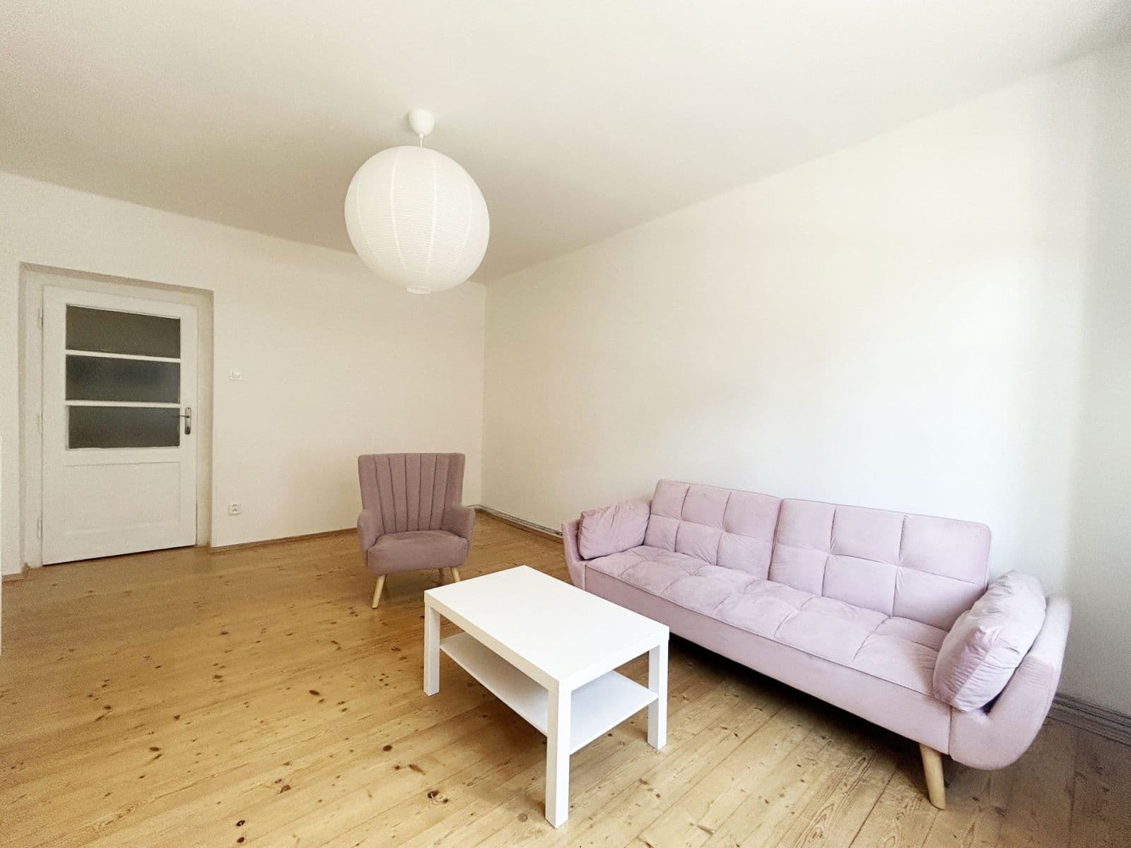 Prenájom bytu 2-izbový 59 m², Plzeňská, Praha, Praha Prenájom bytu 2-izbový 59 m², Plzeňská, Praha, Praha
