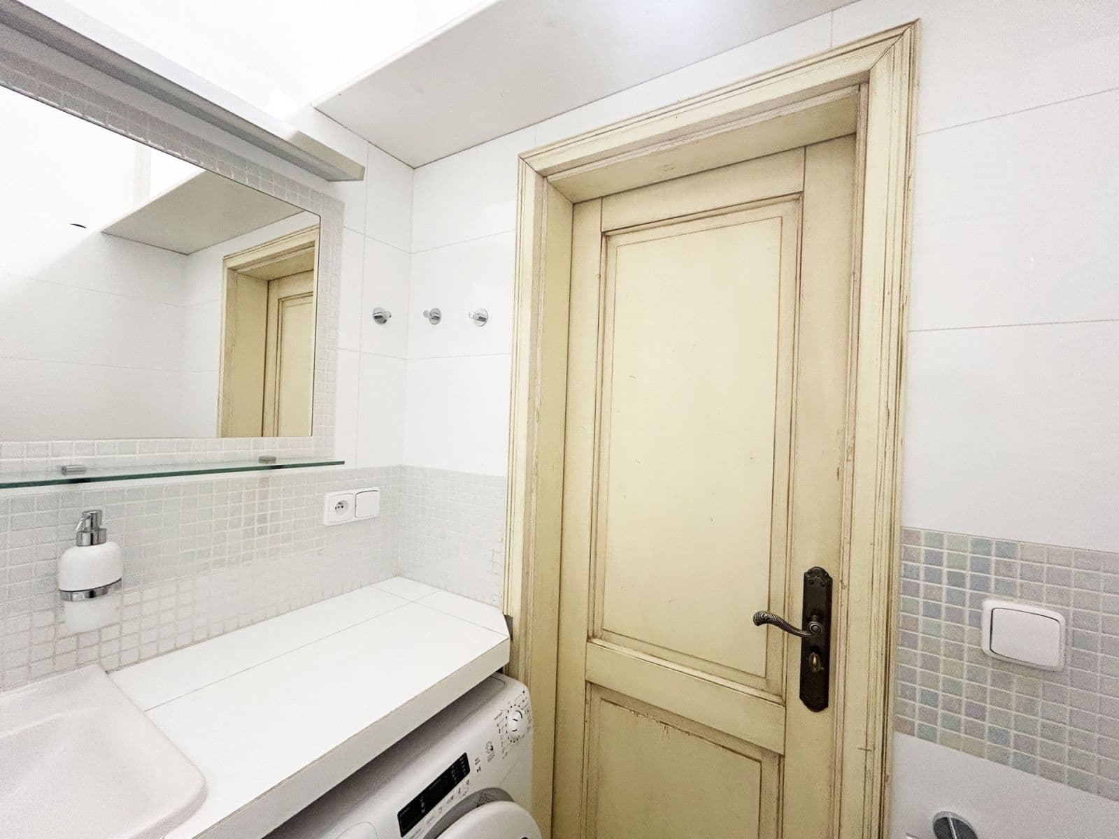 Prenájom bytu 2-izbový 59 m², Plzeňská, Praha, Praha Prenájom bytu 2-izbový 59 m², Plzeňská, Praha, Praha