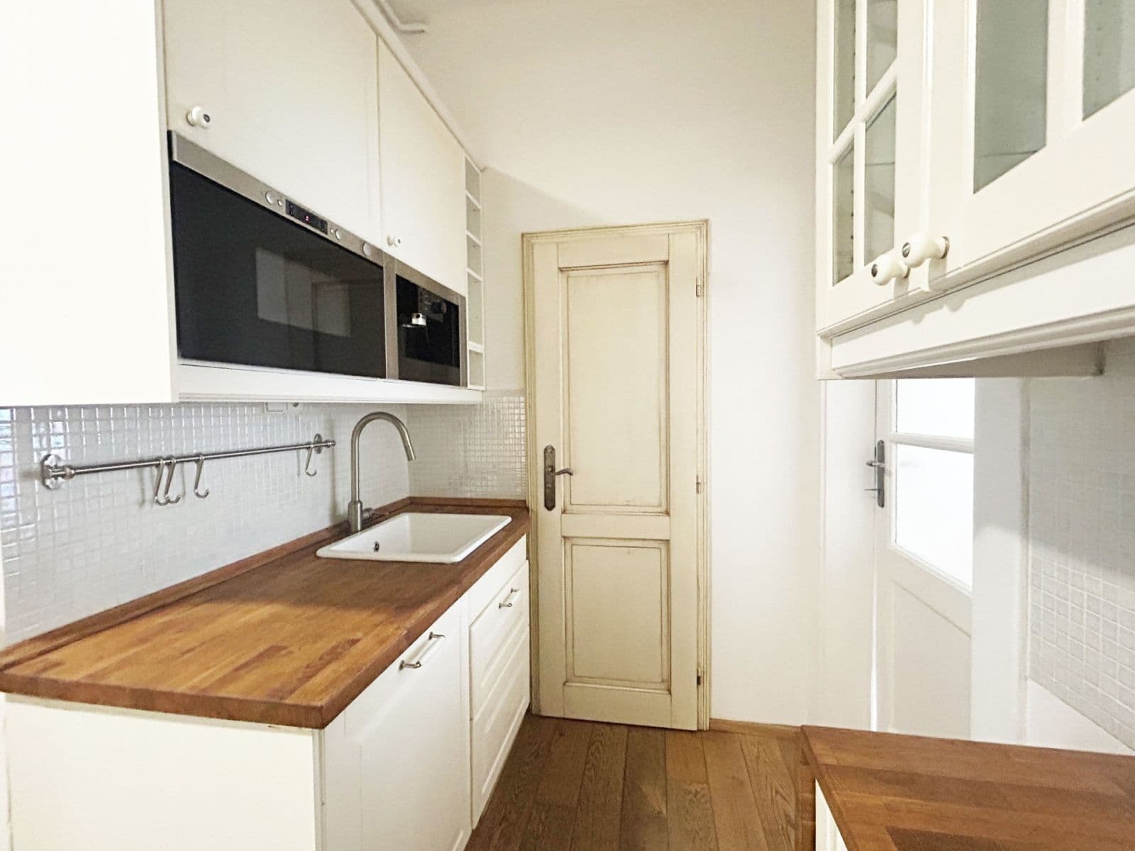 Prenájom bytu 2-izbový 59 m², Plzeňská, Praha, Praha Prenájom bytu 2-izbový 59 m², Plzeňská, Praha, Praha