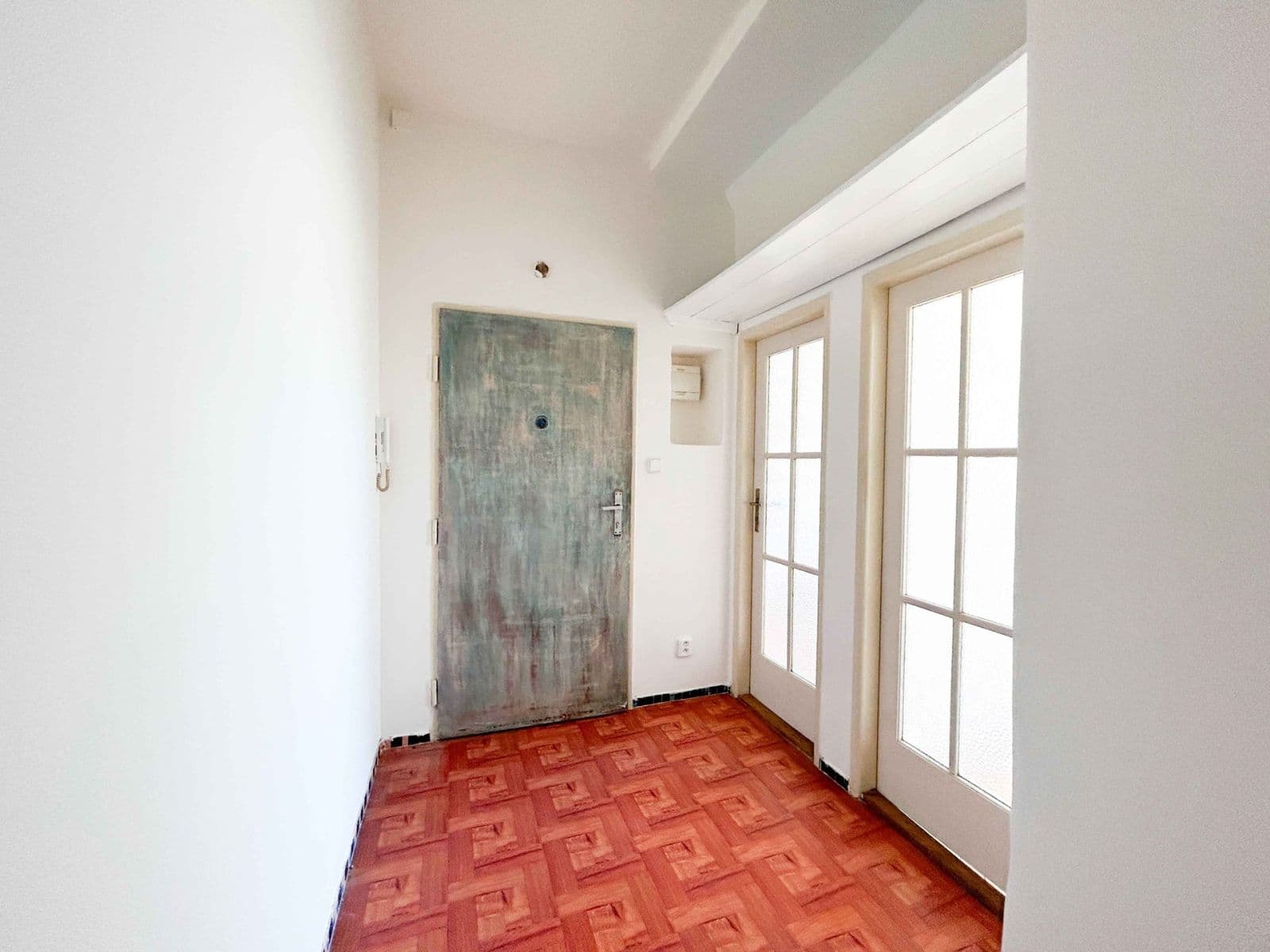 Prenájom bytu 2-izbový 36 m², Nádražní, Praha, Praha Prenájom bytu 2-izbový 36 m², Nádražní, Praha, Praha