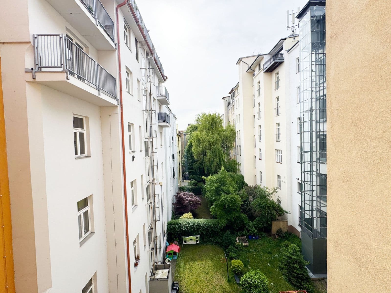 Prenájom bytu 2-izbový 48 m², Hořejší nábřeží, Praha, Praha Prenájom bytu 2-izbový 48 m², Hořejší nábřeží, Praha, Praha