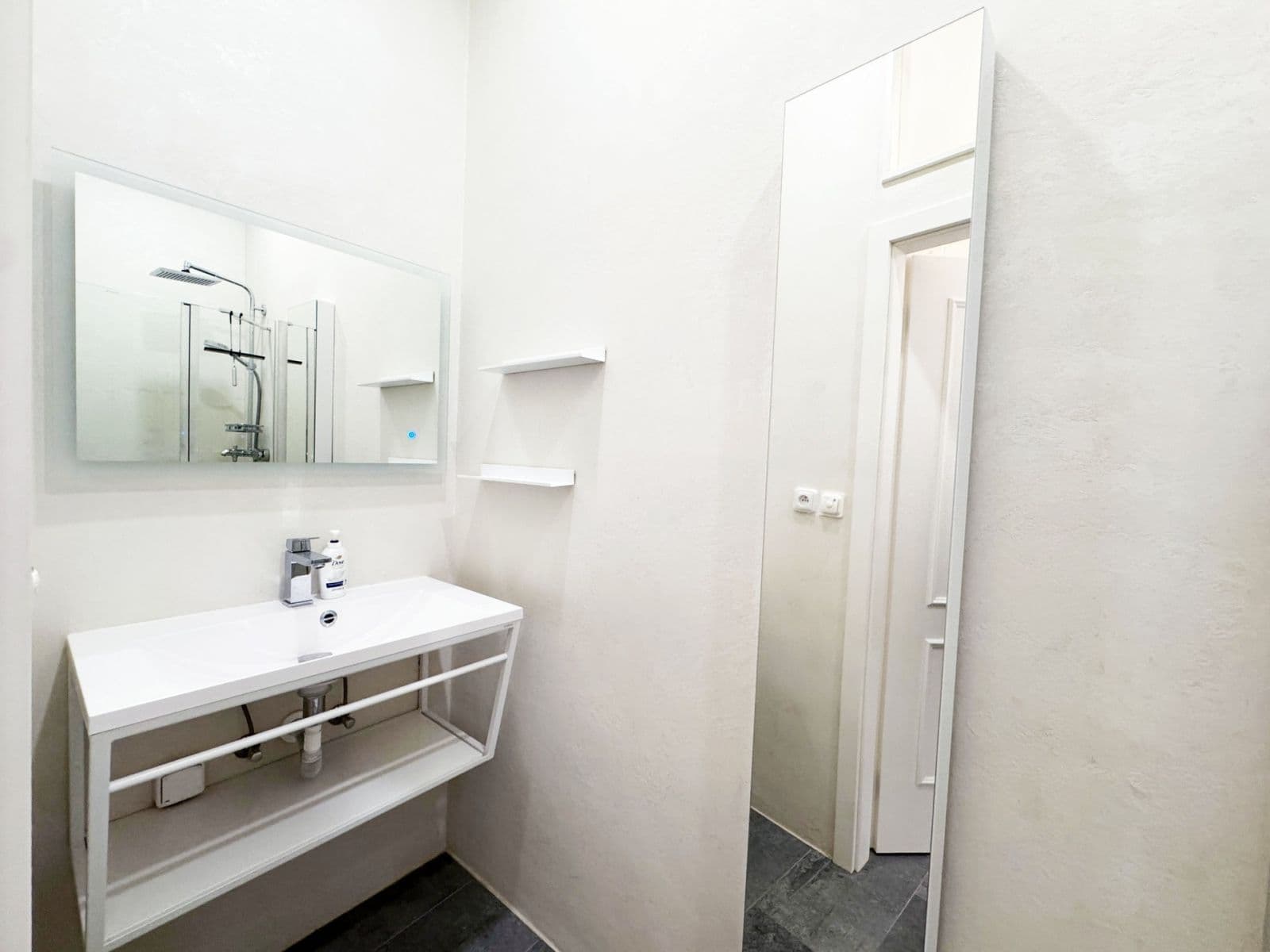 Prenájom bytu 2-izbový 48 m², Hořejší nábřeží, Praha, Praha Prenájom bytu 2-izbový 48 m², Hořejší nábřeží, Praha, Praha