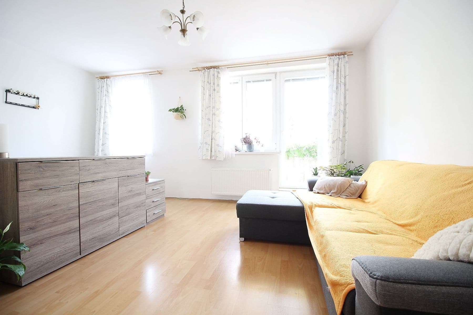 Prenájom bytu 1-izbový 35 m², Rižská, Praha, Praha Prenájom bytu 1-izbový 35 m², Rižská, Praha, Praha