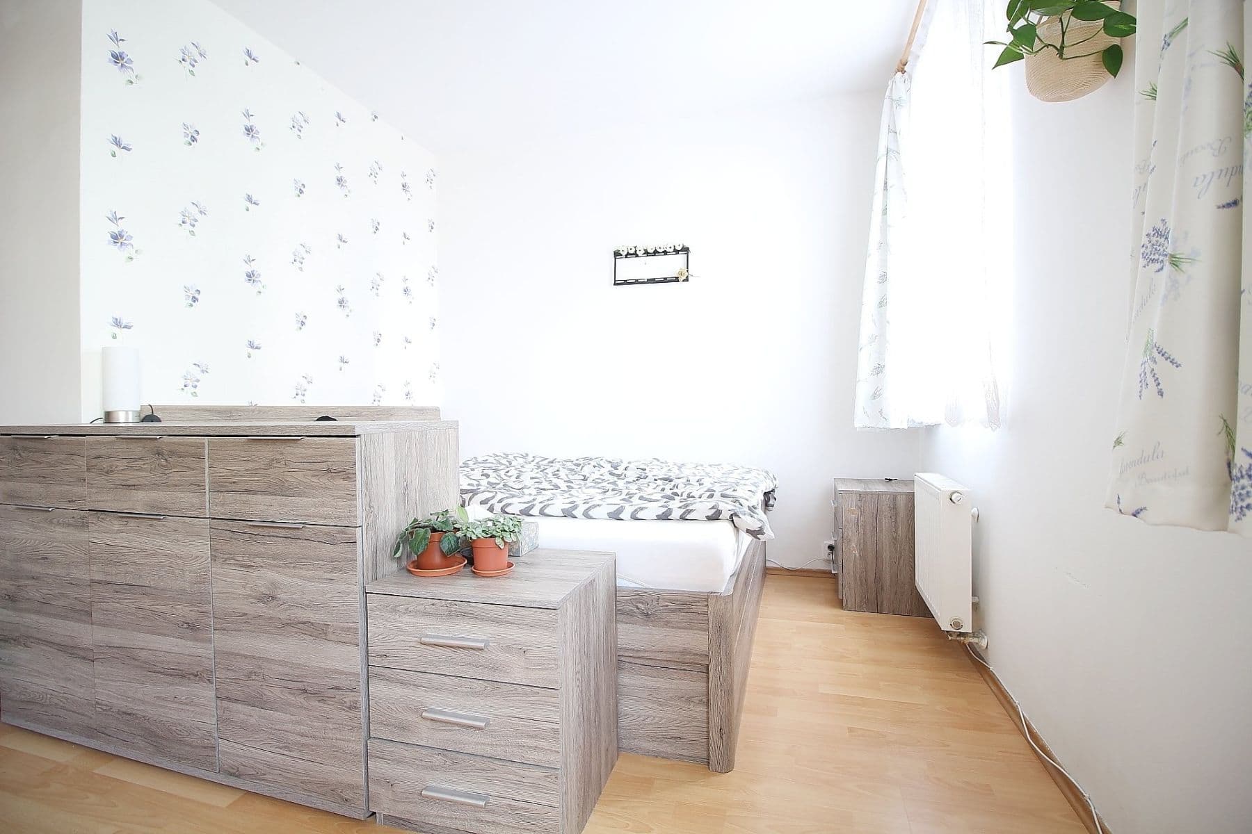 Prenájom bytu 1-izbový 35 m², Rižská, Praha, Praha Prenájom bytu 1-izbový 35 m², Rižská, Praha, Praha