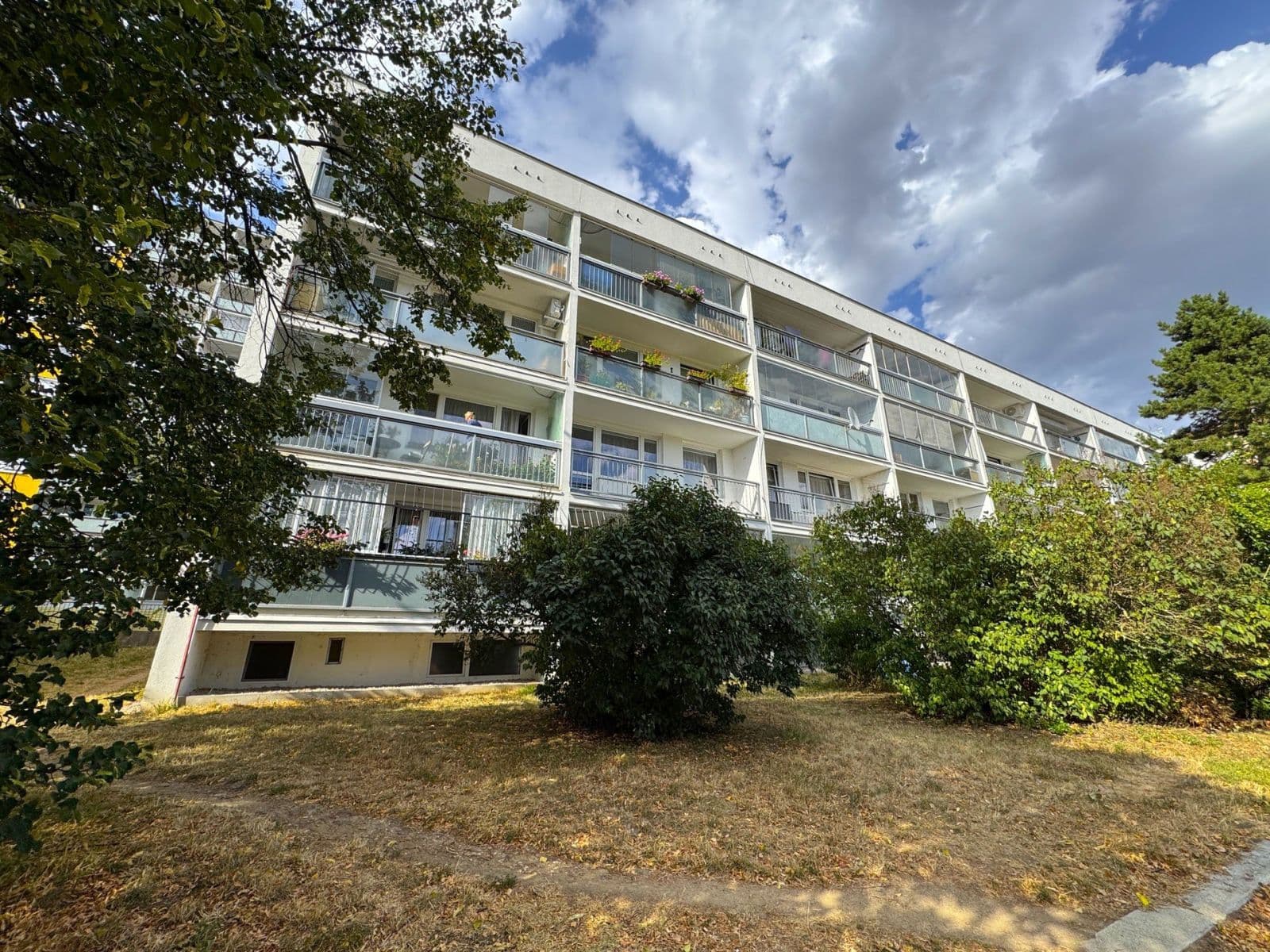 Prenájom bytu 2-izbový 40 m², Poznaňská, Praha, Praha Prenájom bytu 2-izbový 40 m², Poznaňská, Praha, Praha