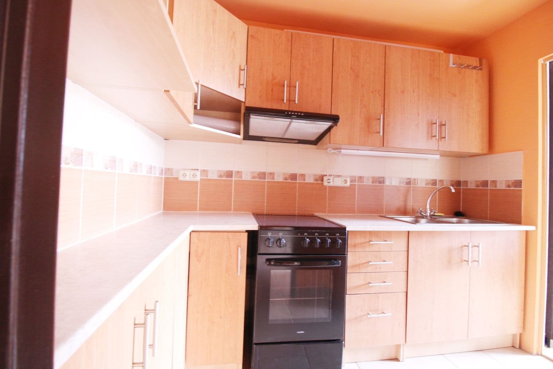 Prenájom bytu 2-izbový 40 m², Poznaňská, Praha, Praha Prenájom bytu 2-izbový 40 m², Poznaňská, Praha, Praha