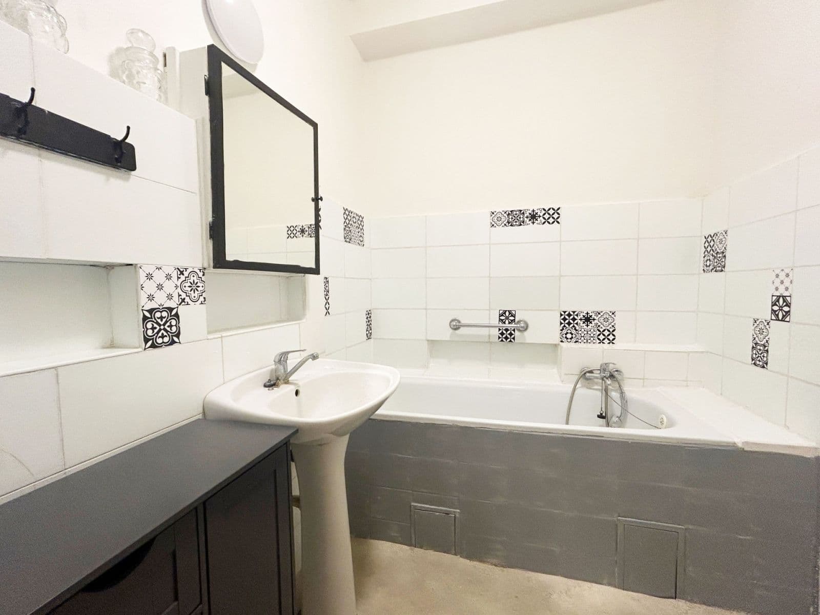 Prenájom bytu 2-izbový 73 m², Milady Horákové, Praha, Praha Prenájom bytu 2-izbový 73 m², Milady Horákové, Praha, Praha