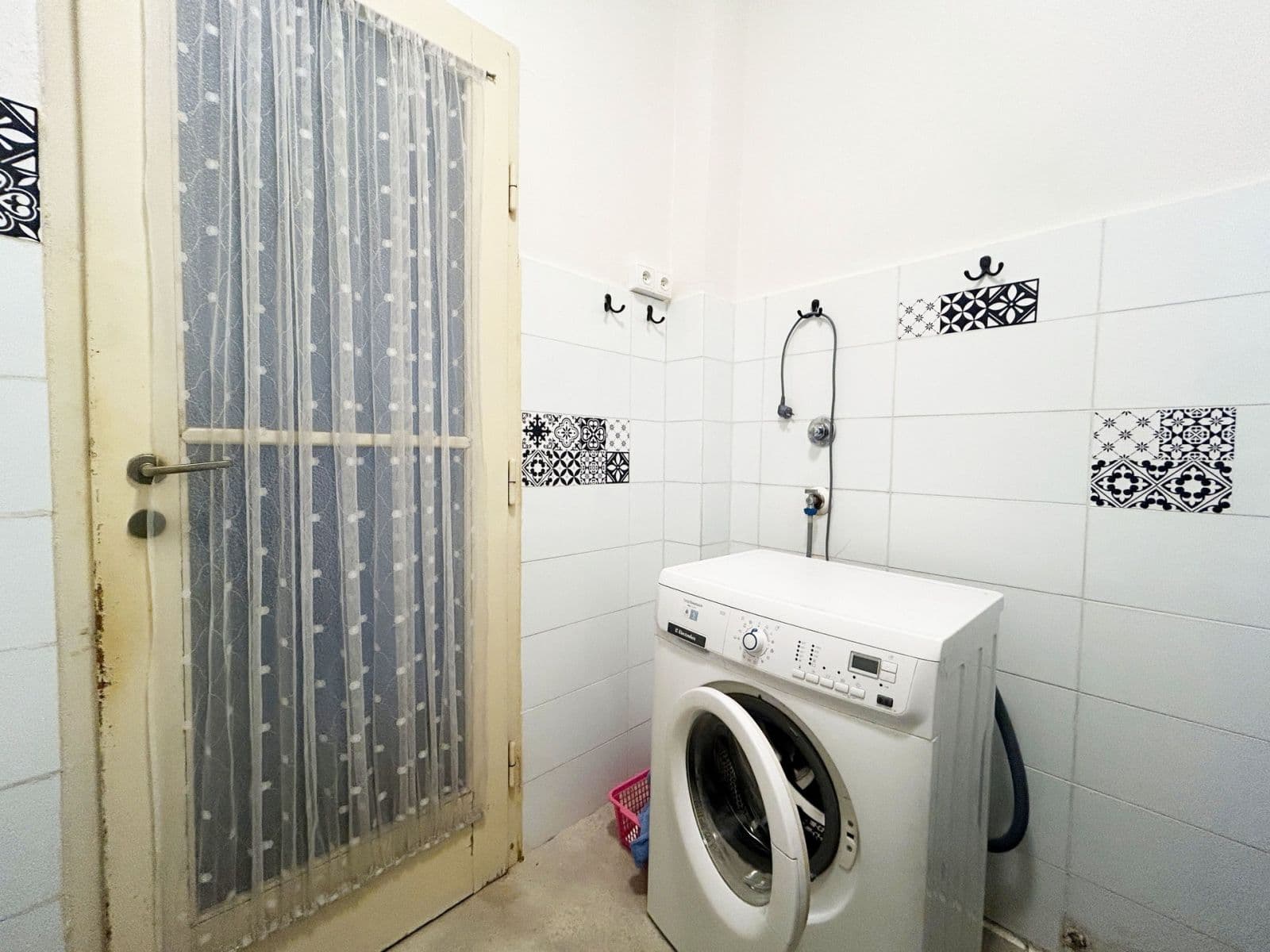 Prenájom bytu 2-izbový 73 m², Milady Horákové, Praha, Praha Prenájom bytu 2-izbový 73 m², Milady Horákové, Praha, Praha
