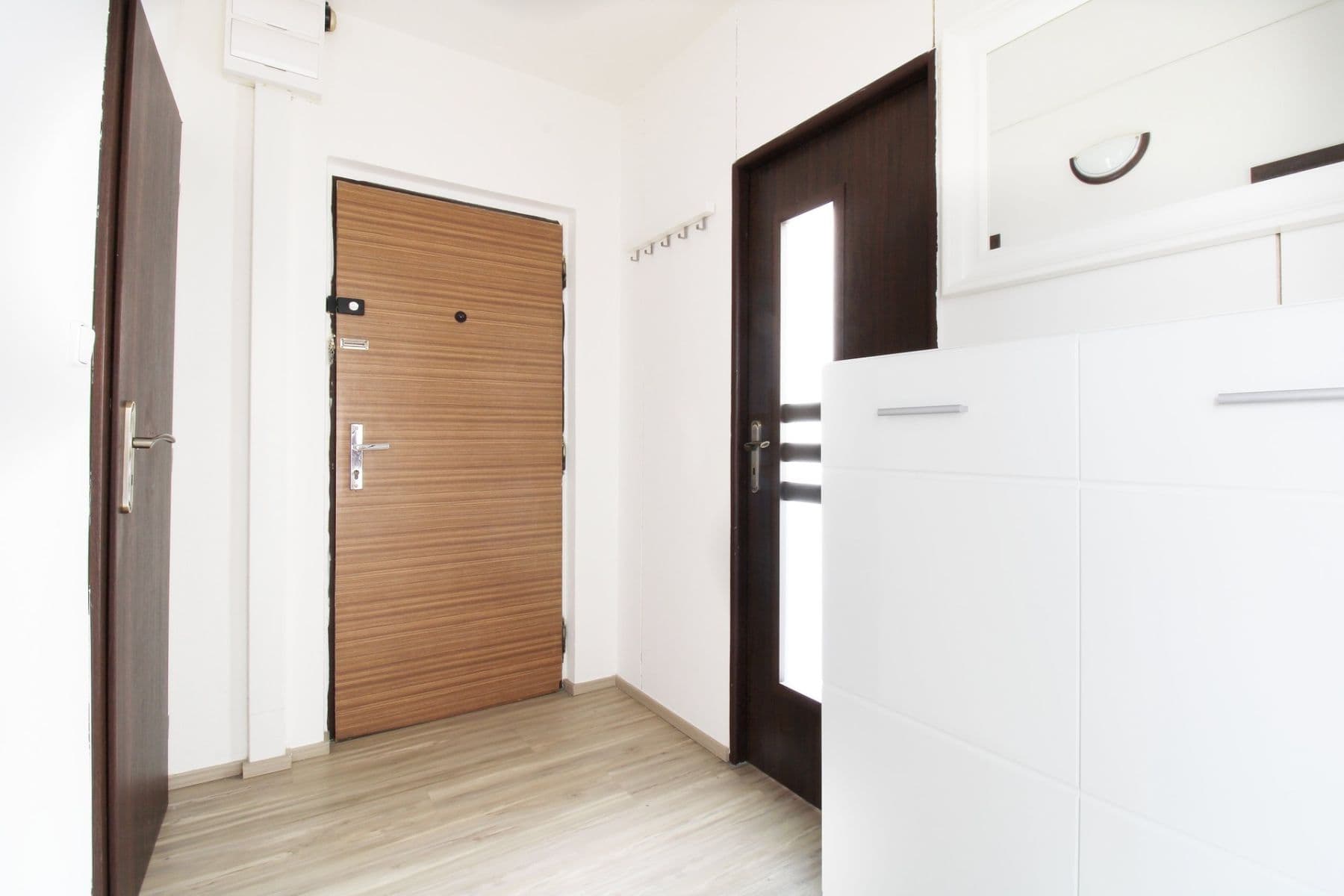 Prenájom bytu 3-izbový 55 m², Na růžovém poli, Kladno, Středočeský kraj Prenájom bytu 3-izbový 55 m², Na růžovém poli, Kladno, Středočeský kraj