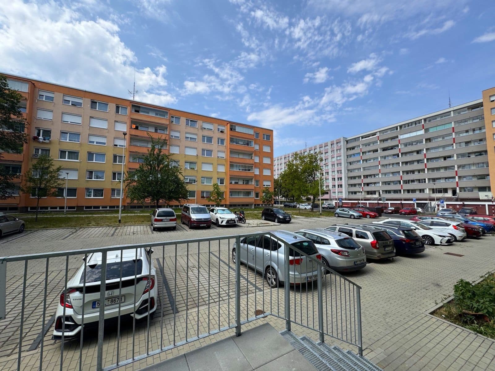 Prenájom bytu 3-izbový 55 m², Na růžovém poli, Kladno, Středočeský kraj Prenájom bytu 3-izbový 55 m², Na růžovém poli, Kladno, Středočeský kraj