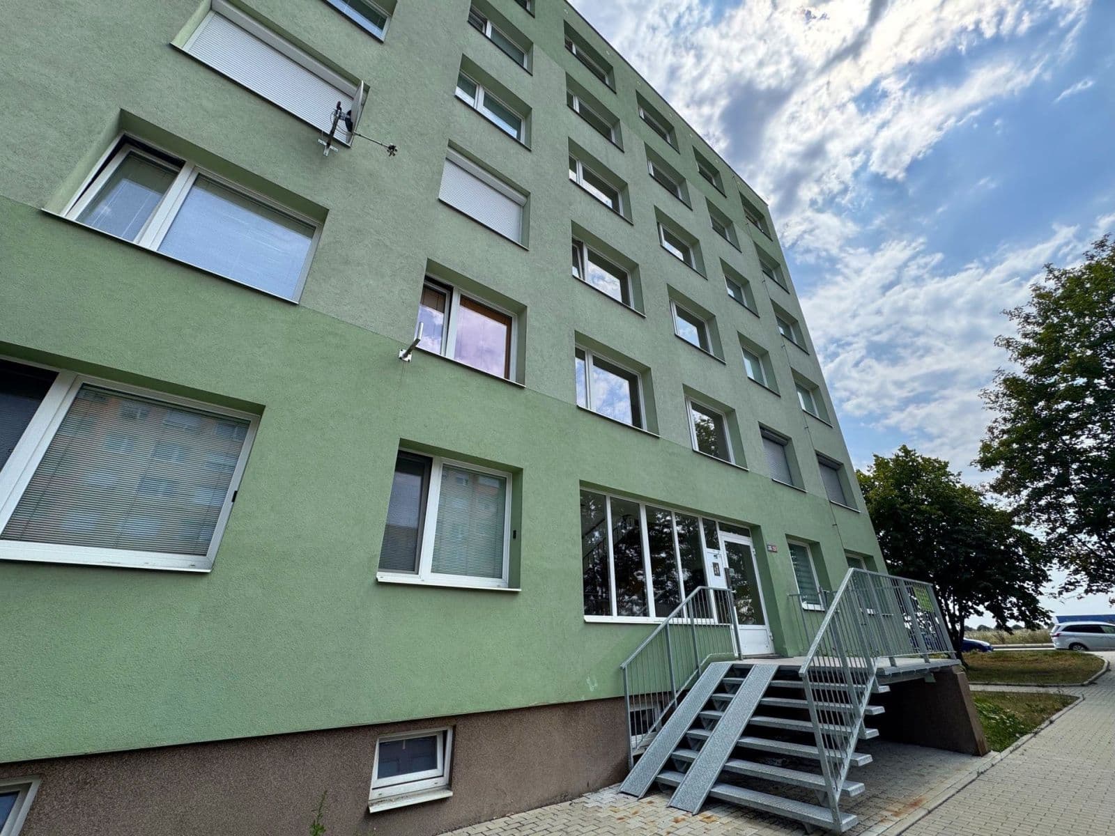 Prenájom bytu 3-izbový 55 m², Na růžovém poli, Kladno, Středočeský kraj Prenájom bytu 3-izbový 55 m², Na růžovém poli, Kladno, Středočeský kraj
