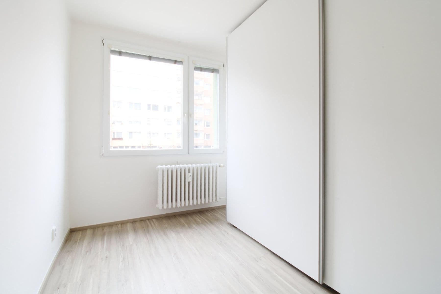 Prenájom bytu 3-izbový 55 m², Na růžovém poli, Kladno, Středočeský kraj Prenájom bytu 3-izbový 55 m², Na růžovém poli, Kladno, Středočeský kraj