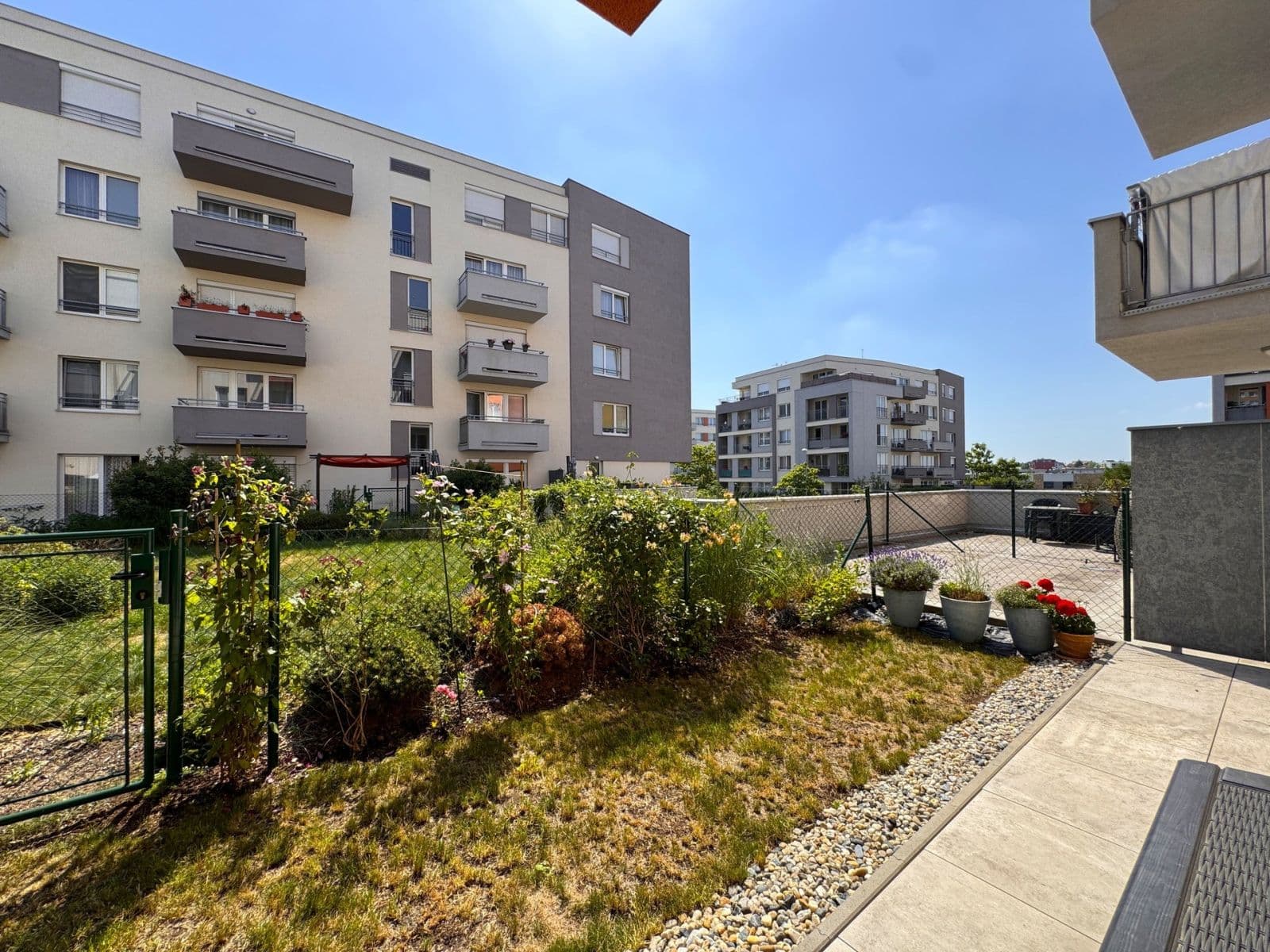 Prenájom bytu 1-izbový 32 m², Toufarova, Praha, Praha Prenájom bytu 1-izbový 32 m², Toufarova, Praha, Praha