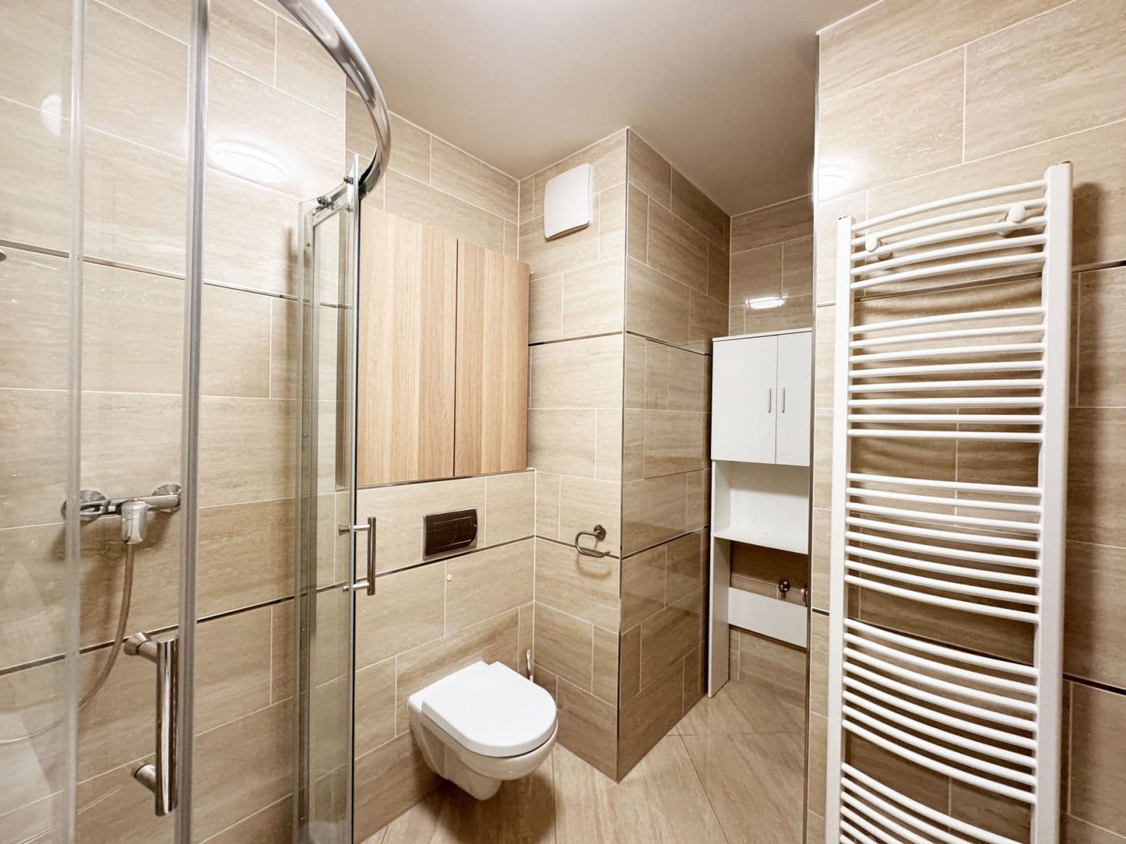 Prenájom bytu 1-izbový 32 m², Toufarova, Praha, Praha Prenájom bytu 1-izbový 32 m², Toufarova, Praha, Praha