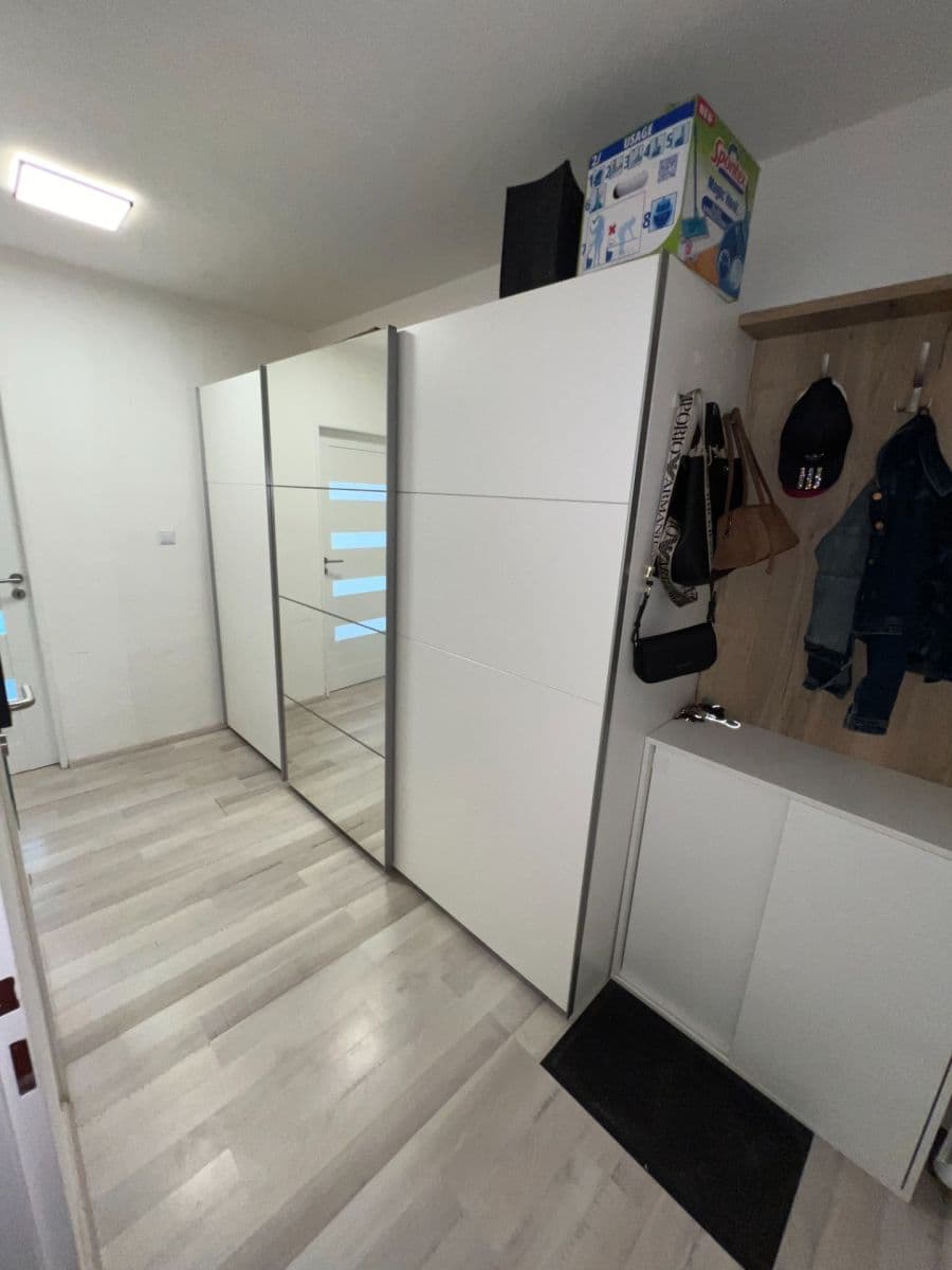 Prenájom bytu 2-izbový 48 m², Malkovského, Praha, Praha Prenájom bytu 2-izbový 48 m², Malkovského, Praha, Praha