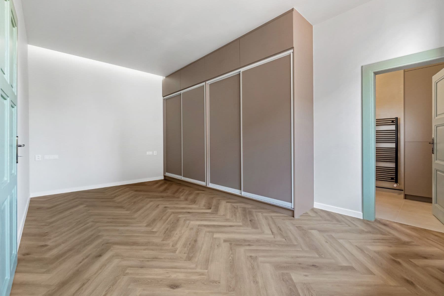 Predaj bytu 2-izbový 65 m², Hůlkova, Praha, Praha Predaj bytu 2-izbový 65 m², Hůlkova, Praha, Praha