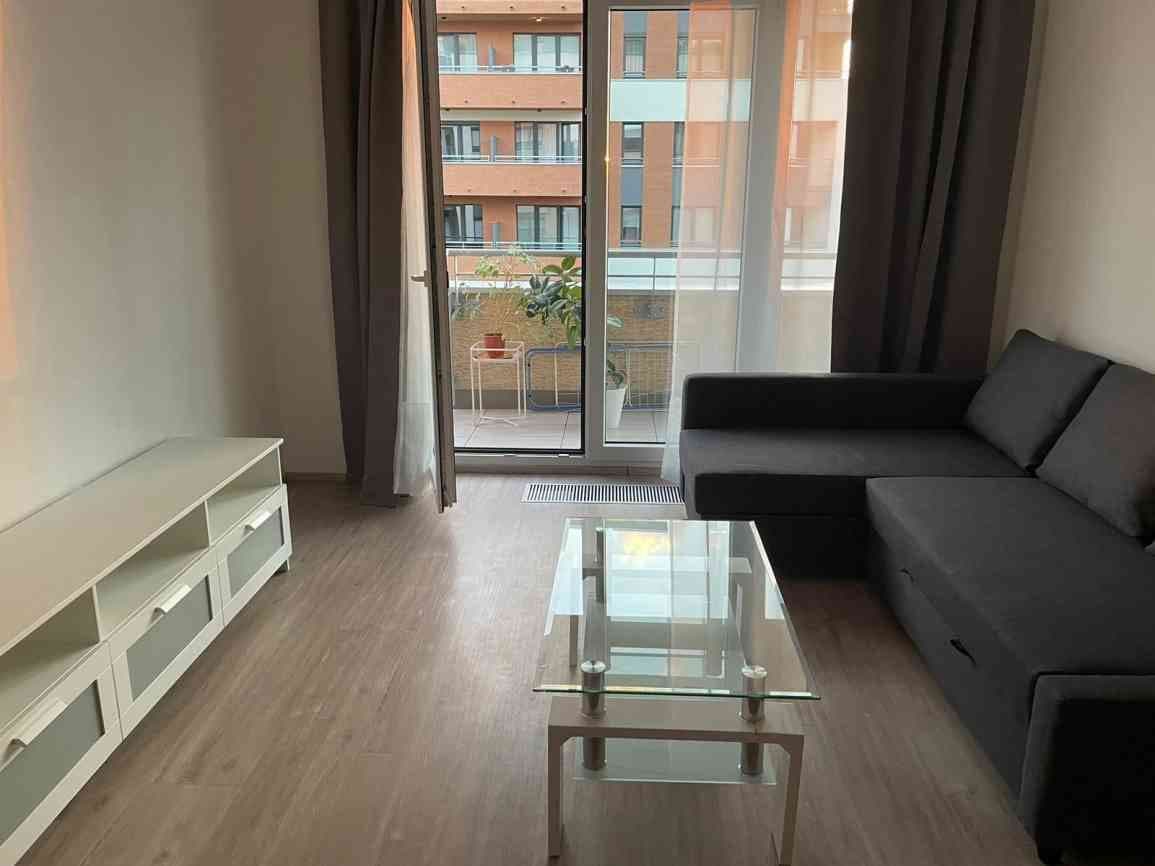 Prenájom bytu 2-izbový 64 m², K Metru, Praha, Praha Prenájom bytu 2-izbový 64 m², K Metru, Praha, Praha