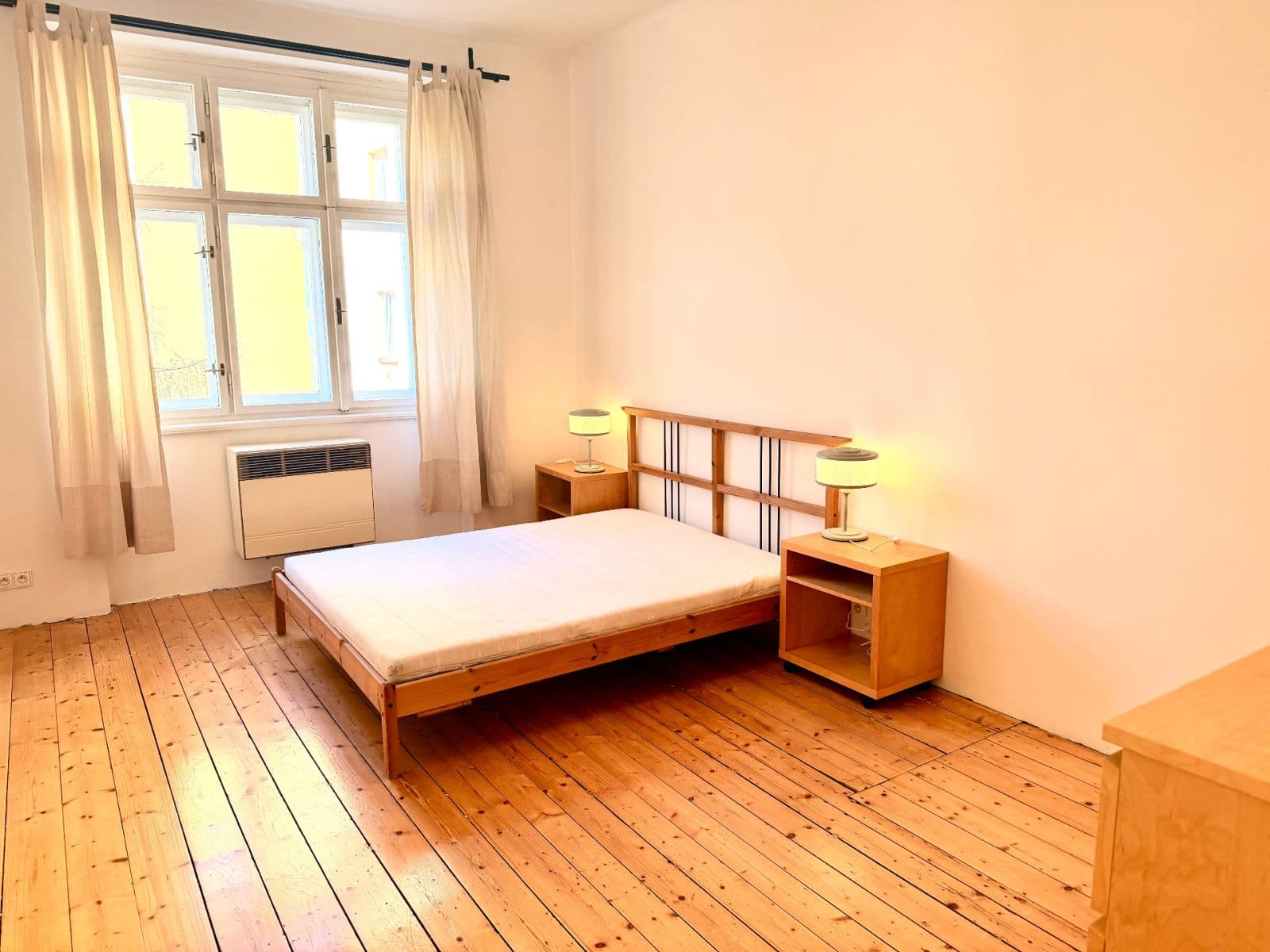 Prenájom bytu 2-izbový 51 m², Biskupcova, Praha, Praha Prenájom bytu 2-izbový 51 m², Biskupcova, Praha, Praha