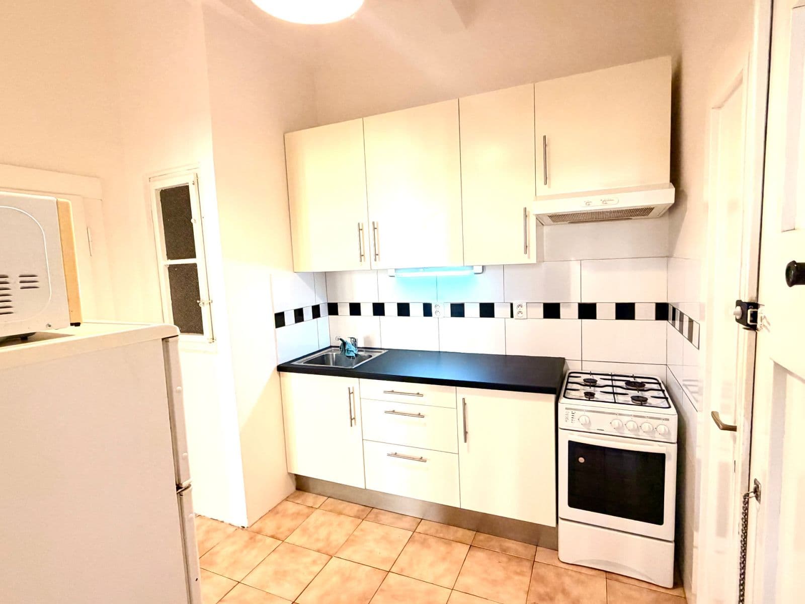 Prenájom bytu 2-izbový 51 m², Biskupcova, Praha, Praha Prenájom bytu 2-izbový 51 m², Biskupcova, Praha, Praha