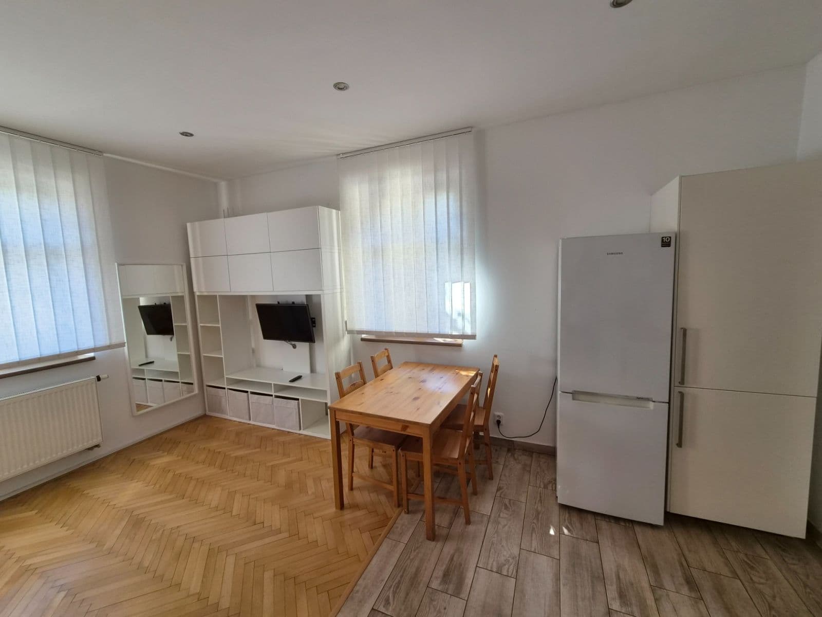 Prenájom bytu 2-izbový 46 m², Khodlova, Praha, Praha Prenájom bytu 2-izbový 46 m², Khodlova, Praha, Praha